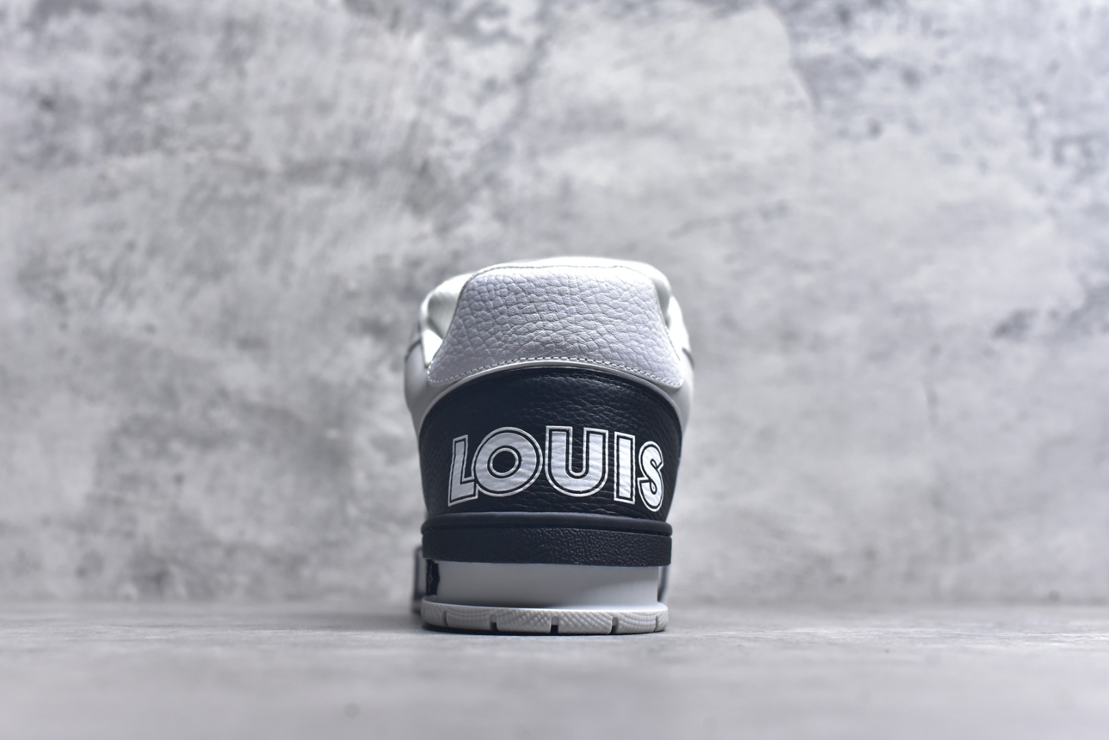 图片[5]-#AM-甄选 碾压市场7××版本 独家𝑻𝒓𝒂𝒊𝒏𝒆𝒓 现货入库💪🏻 救市品质 走量拉新神器 独家高定版最强平替 价格优势碾压市场 救市批次 高端零售 外贸专供 原版购入开发 正确空胶工艺 ZP级全套包装 完美楦型 正确卡色 大底TPU 质感媲美原版 细节与原版一致 注意区分市面通货 比肩高定 尺码：39-46-选品中心