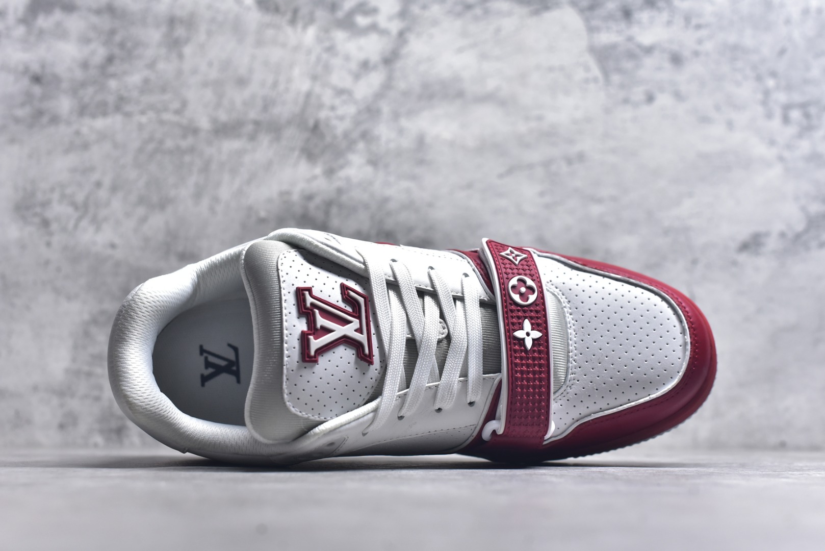 图片[4]-#AM-甄选 碾压市场7××版本 独家𝑻𝒓𝒂𝒊𝒏𝒆𝒓 现货入库💪🏻 救市品质 走量拉新神器 独家高定版最强平替 价格优势碾压市场 救市批次 高端零售 外贸专供 原版购入开发 正确空胶工艺 ZP级全套包装 完美楦型 正确卡色 大底TPU 质感媲美原版 细节与原版一致 注意区分市面通货 比肩高定 尺码：39-46-选品中心