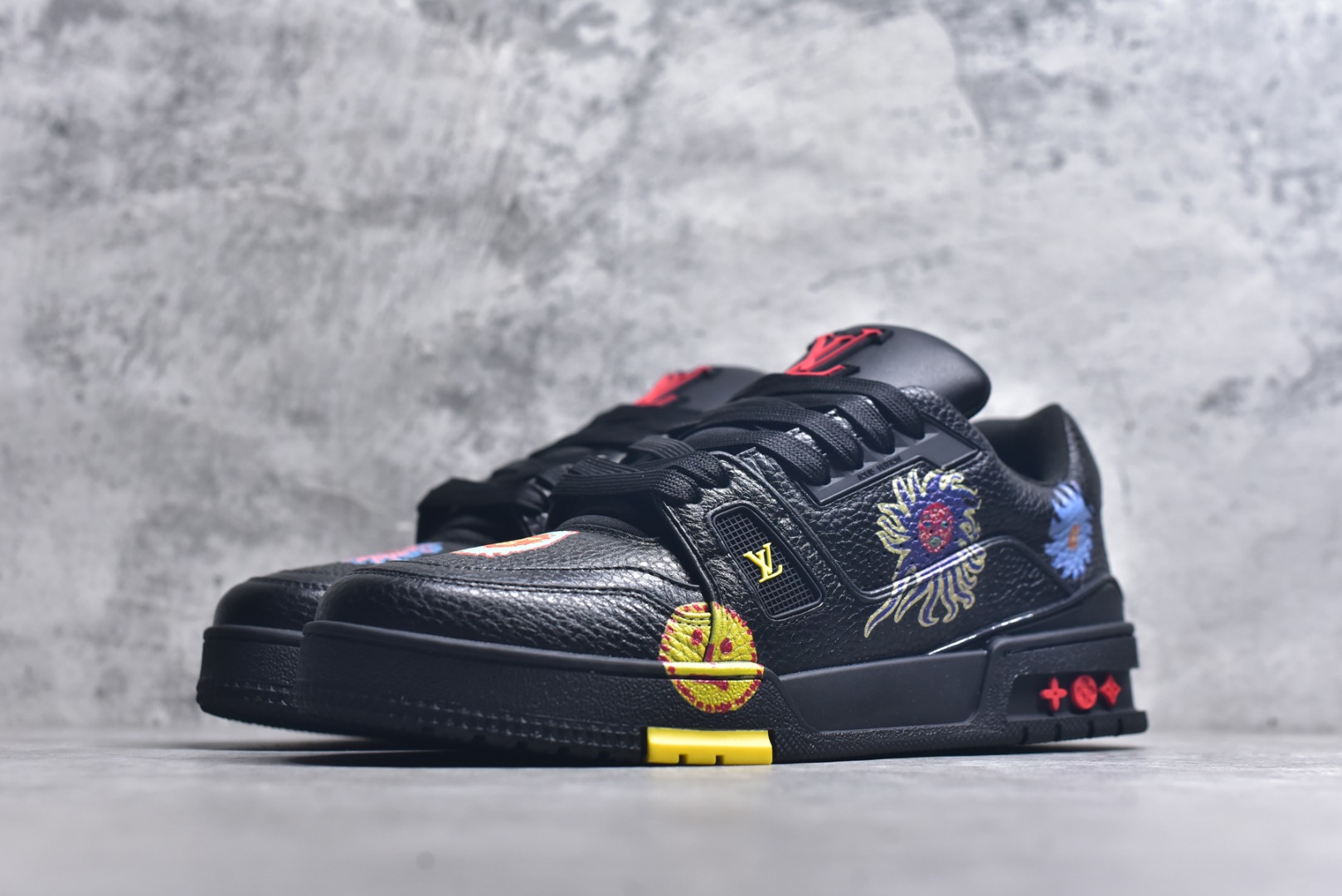 图片[2]-#AM-甄选 碾压市场7××版本 独家𝑻𝒓𝒂𝒊𝒏𝒆𝒓 现货入库💪🏻 救市品质 走量拉新神器 独家高定版最强平替 价格优势碾压市场 救市批次 高端零售 外贸专供 原版购入开发 正确空胶工艺 ZP级全套包装 完美楦型 正确卡色 大底TPU 质感媲美原版 细节与原版一致 注意区分市面通货 比肩高定 尺码：35-46-选品中心