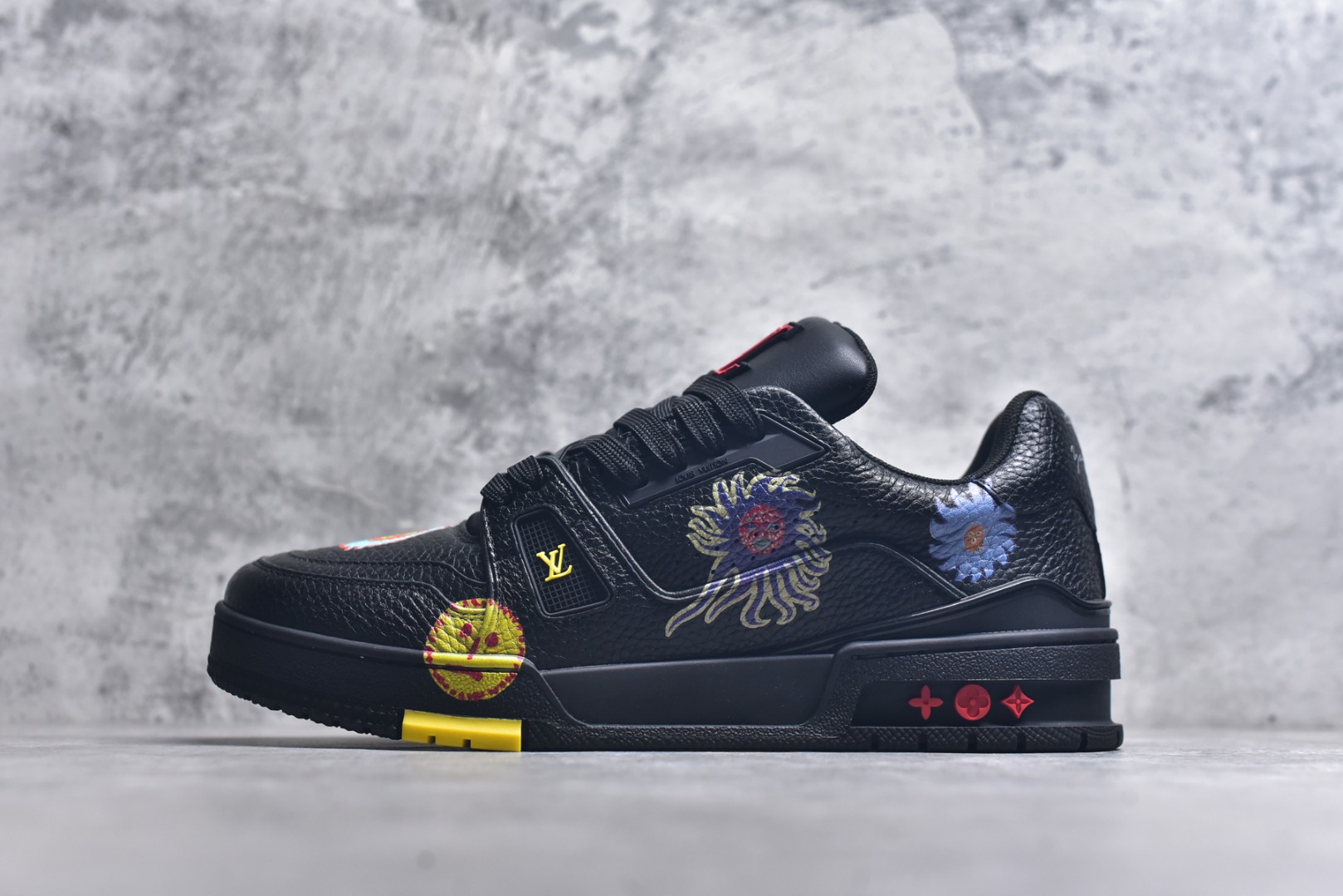 #AM-甄选 碾压市场7××版本 独家𝑻𝒓𝒂𝒊𝒏𝒆𝒓 现货入库💪🏻 救市品质 走量拉新神器 独家高定版最强平替 价格优势碾压市场 救市批次 高端零售 外贸专供 原版购入开发 正确空胶工艺 ZP级全套包装 完美楦型 正确卡色 大底TPU 质感媲美原版 细节与原版一致 注意区分市面通货 比肩高定 尺码：35-46-选品中心