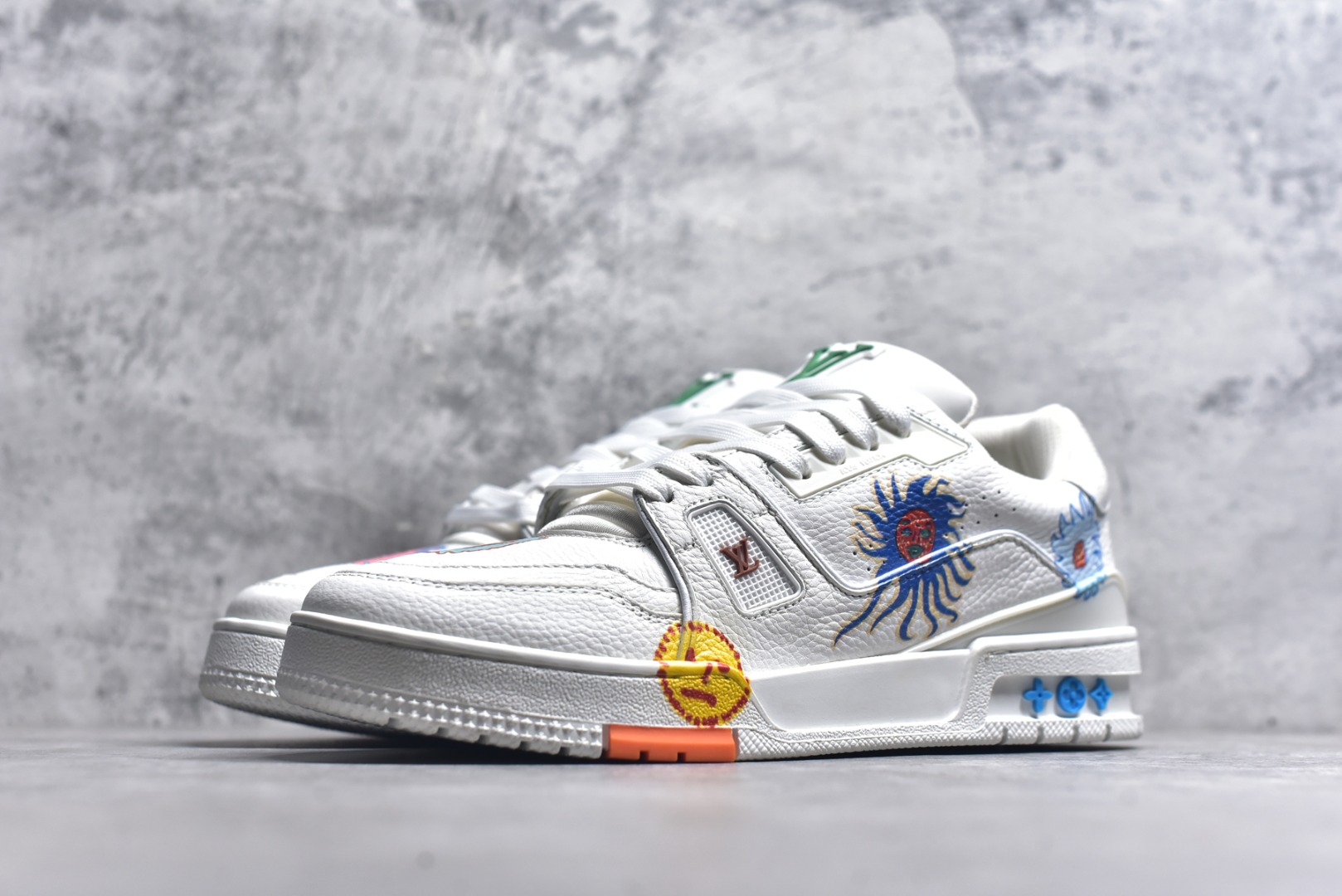 图片[2]-#AM-甄选 碾压市场7××版本 独家𝑻𝒓𝒂𝒊𝒏𝒆𝒓 现货入库💪🏻 救市品质 走量拉新神器 独家高定版最强平替 价格优势碾压市场 救市批次 高端零售 外贸专供 原版购入开发 正确空胶工艺 ZP级全套包装 完美楦型 正确卡色 大底TPU 质感媲美原版 细节与原版一致 注意区分市面通货 比肩高定 尺码：35-46-选品中心