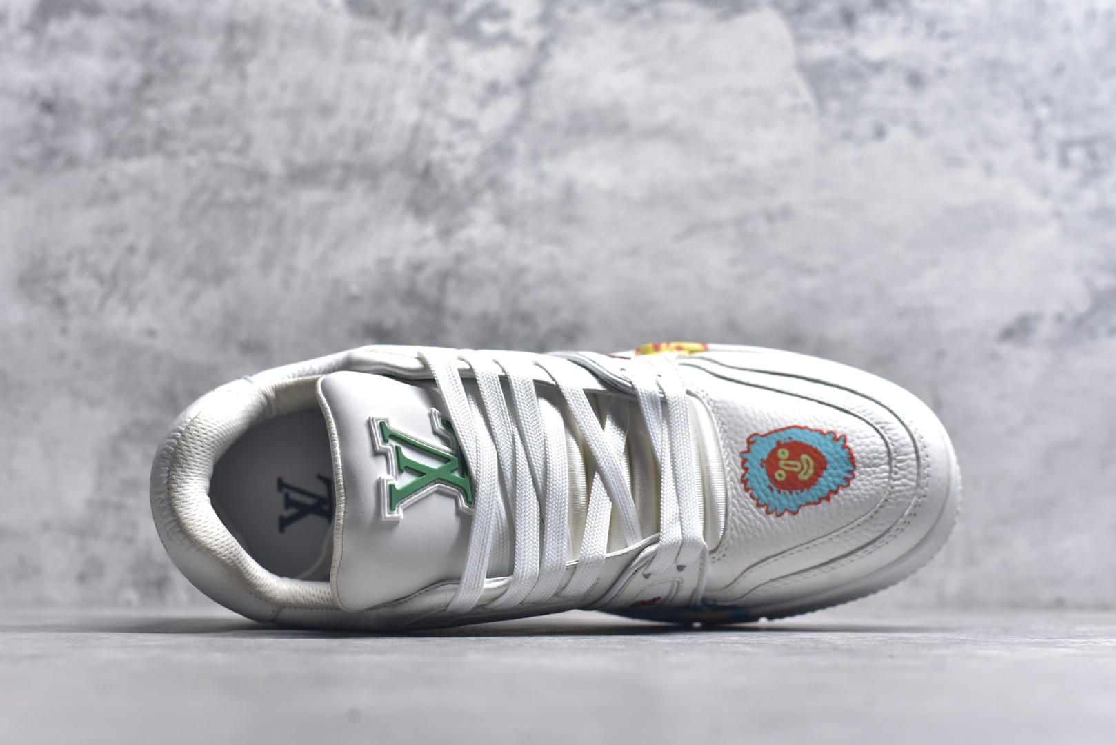 图片[4]-#AM-甄选 碾压市场7××版本 独家𝑻𝒓𝒂𝒊𝒏𝒆𝒓 现货入库💪🏻 救市品质 走量拉新神器 独家高定版最强平替 价格优势碾压市场 救市批次 高端零售 外贸专供 原版购入开发 正确空胶工艺 ZP级全套包装 完美楦型 正确卡色 大底TPU 质感媲美原版 细节与原版一致 注意区分市面通货 比肩高定 尺码：35-46-选品中心