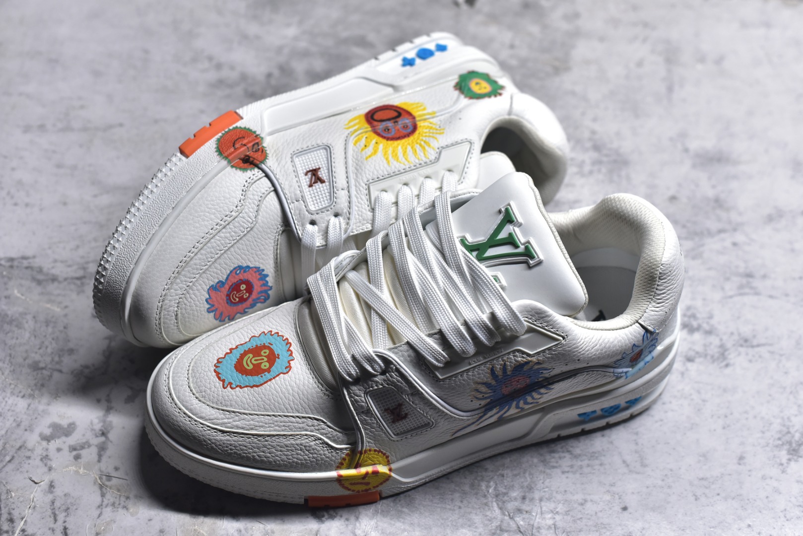 图片[7]-#AM-甄选 碾压市场7××版本 独家𝑻𝒓𝒂𝒊𝒏𝒆𝒓 现货入库💪🏻 救市品质 走量拉新神器 独家高定版最强平替 价格优势碾压市场 救市批次 高端零售 外贸专供 原版购入开发 正确空胶工艺 ZP级全套包装 完美楦型 正确卡色 大底TPU 质感媲美原版 细节与原版一致 注意区分市面通货 比肩高定 尺码：35-46-选品中心