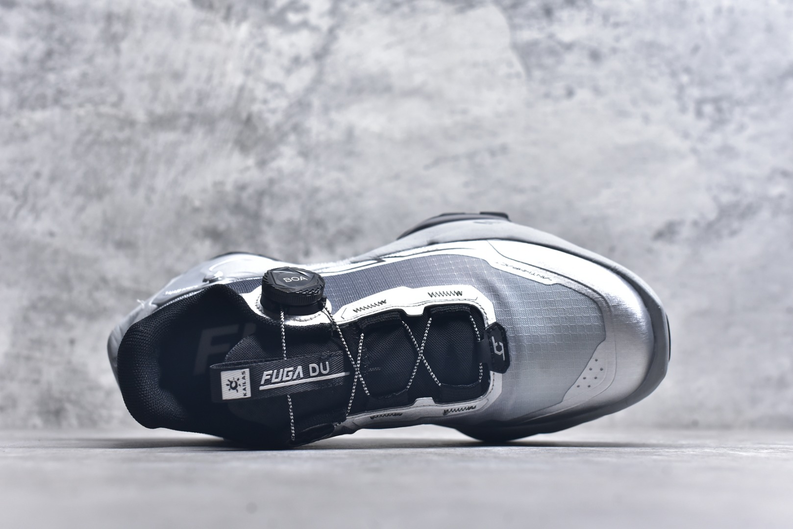 图片[4]-#凯乐石 KAILAS FUGA DU BOA 大坡王轻越野徒步 网布TPU减震防滑透气支撑回弹 低帮 超强抓地力登山跑步鞋 KAILAS凯乐石品牌是全球三大全系攀登品牌之一，于2003年创立于中国广州，致力于为有攀登梦想的户外运动员及爱好者，研发制造功能性专业装备，满足他们在极限环境下安全舒适的需求，凯乐石专注于科技面料的开发及专业功能设计，产品线覆盖登山、攀岩、徒步、越野跑山、露营、旅行等多项户外运动，通过运动员的测试反馈，不断进化迭代，产品荣获国内外大奖71座，发明专利21个，更突破性的自主研发攀登器械，打造出中国的攀登硬实力。实拍调校N版已经零色差零失真 百分百还原实物色彩所见即所得 不存在货不对板色差等低级问题 选购参考实物拍摄 不混卖不参货 只用心做好货严格选品 承诺混一赔十 尺码：36 36.5 37.5 38 38.5 39 40 40.5 41 42 42.5 43 44 44.5 45-选品中心