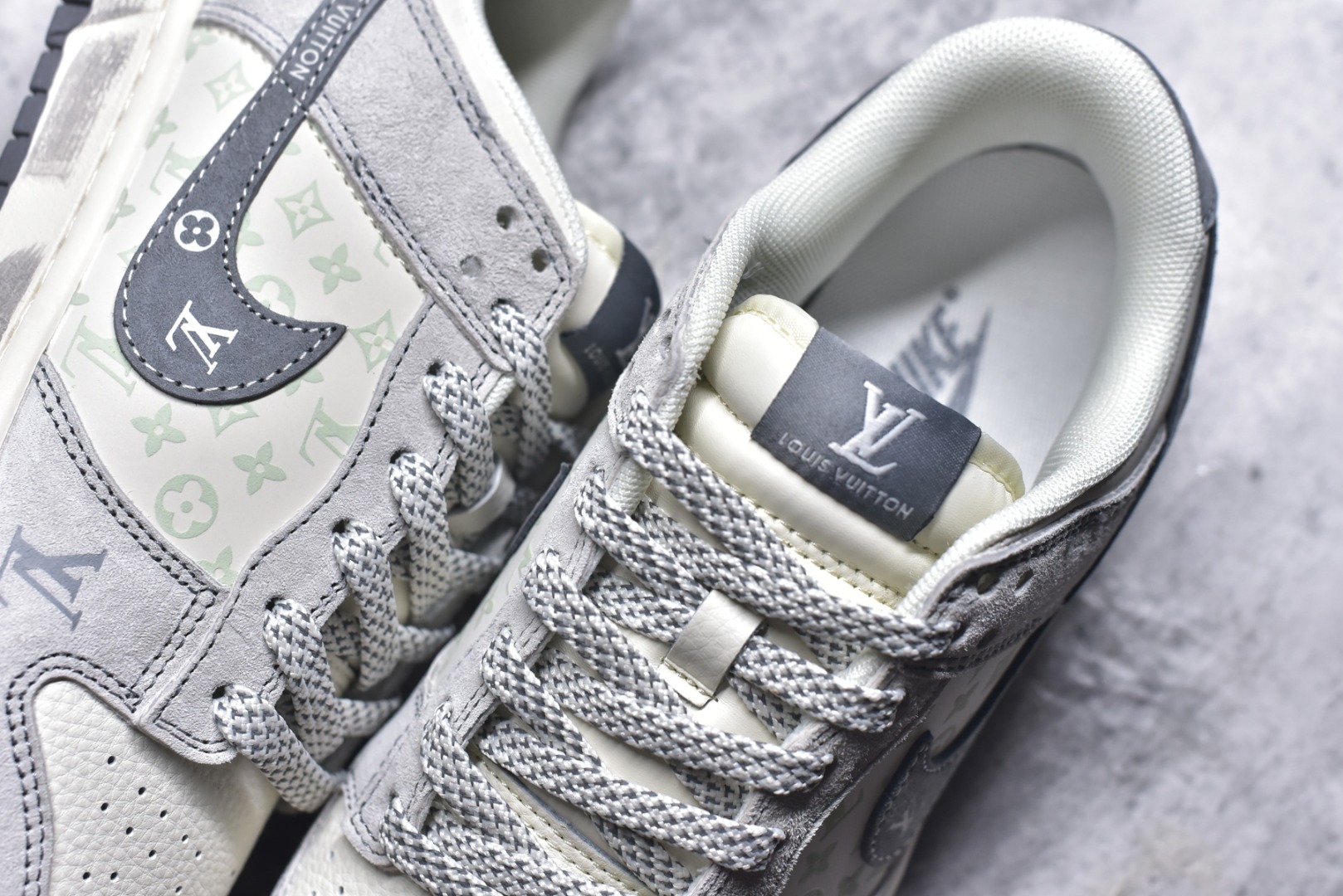 图片[9]-#Nike SB Dunk Low“ LV联名——灰猪八涂鸦” 周年高端定制 低帮休闲板鞋 定制鞋盒 大厂纯原品质出货 超高清洁度 皮料切割干净无任何毛边 细节完美 货号：CX5050-Y02 尺码：36 36.5 37.5 38 38.5 39 40 40.5 41 42 42.5 43 44 44.5 45-选品中心