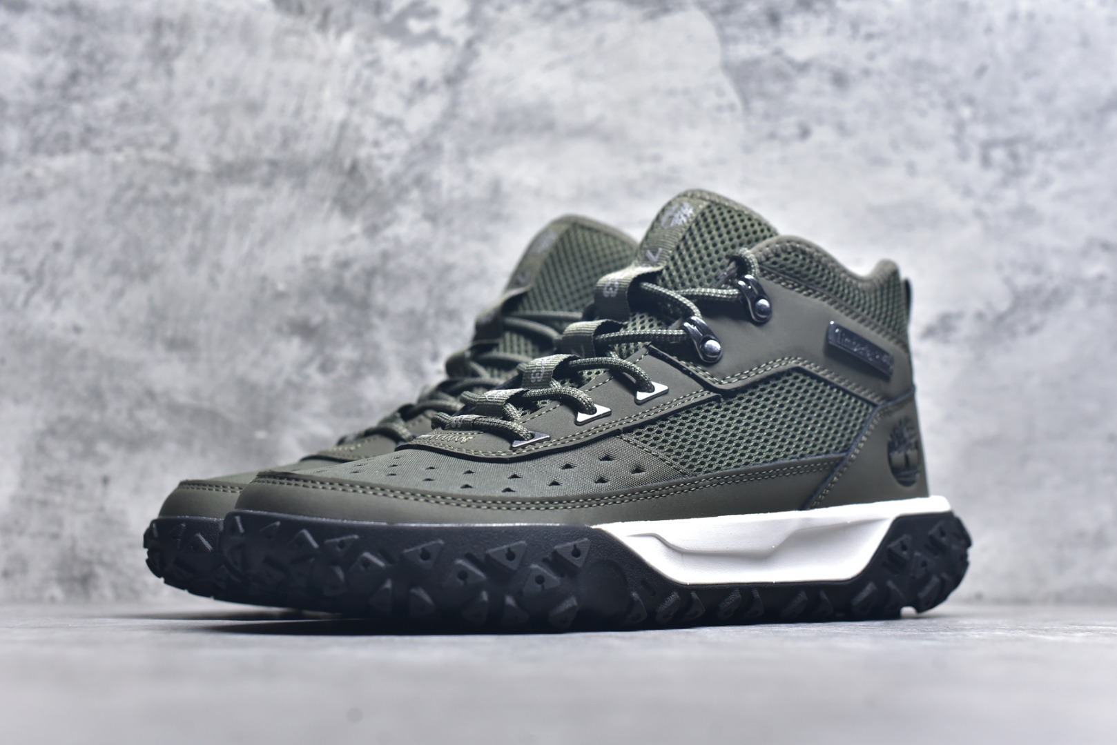 图片[2]-#Timberland添柏岚/天伯伦户外高帮休闲大黄靴系列 广东大厂品质 原盒原包装 24ss新款 时尚潮流搭配 面料采用意大利🇮🇹顶级磨砂细纹牛皮 搭配防臭防腐真皮乳胶鞋垫 大底到五金都是代工厂原材料制作 同原版固特异永不开胶工艺 好货不杀猪 首单质量严格把控 全网独家首发 品质毋庸置疑 全套官网统一包装 给您完美的穿着体验 质量考究耐穿 型男必备 专治不帅 高品质脚感一流 今年冬季防寒户外专用 日常随意搭配 货号：TB 0A5VCV A58 尺码：40-46-选品中心