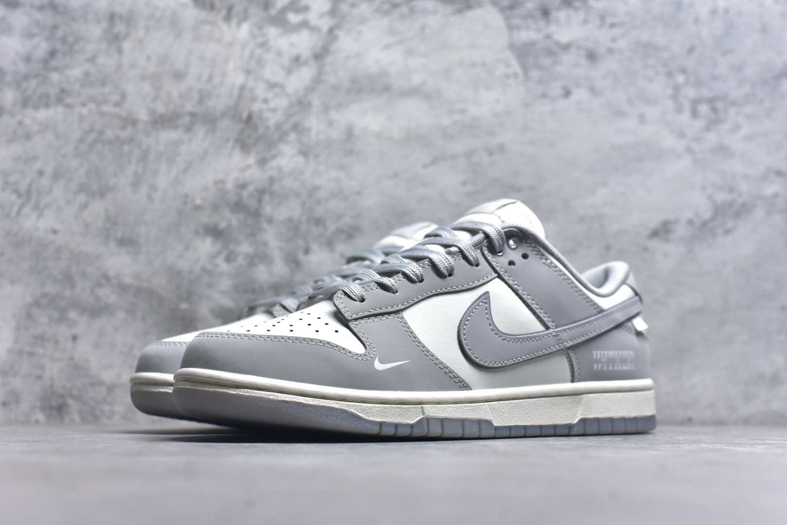 图片[2]-#Nike SB Dunk Low \”Just Do It\” 周年高端定制 低帮休闲板鞋 GW0414-023 #定制鞋盒 超高清洁度 皮料切割干净无任何毛边 细节完美 尺码：40 40.5 41 42 42.5 43 44 44.5 45 46 9.E5-选品中心