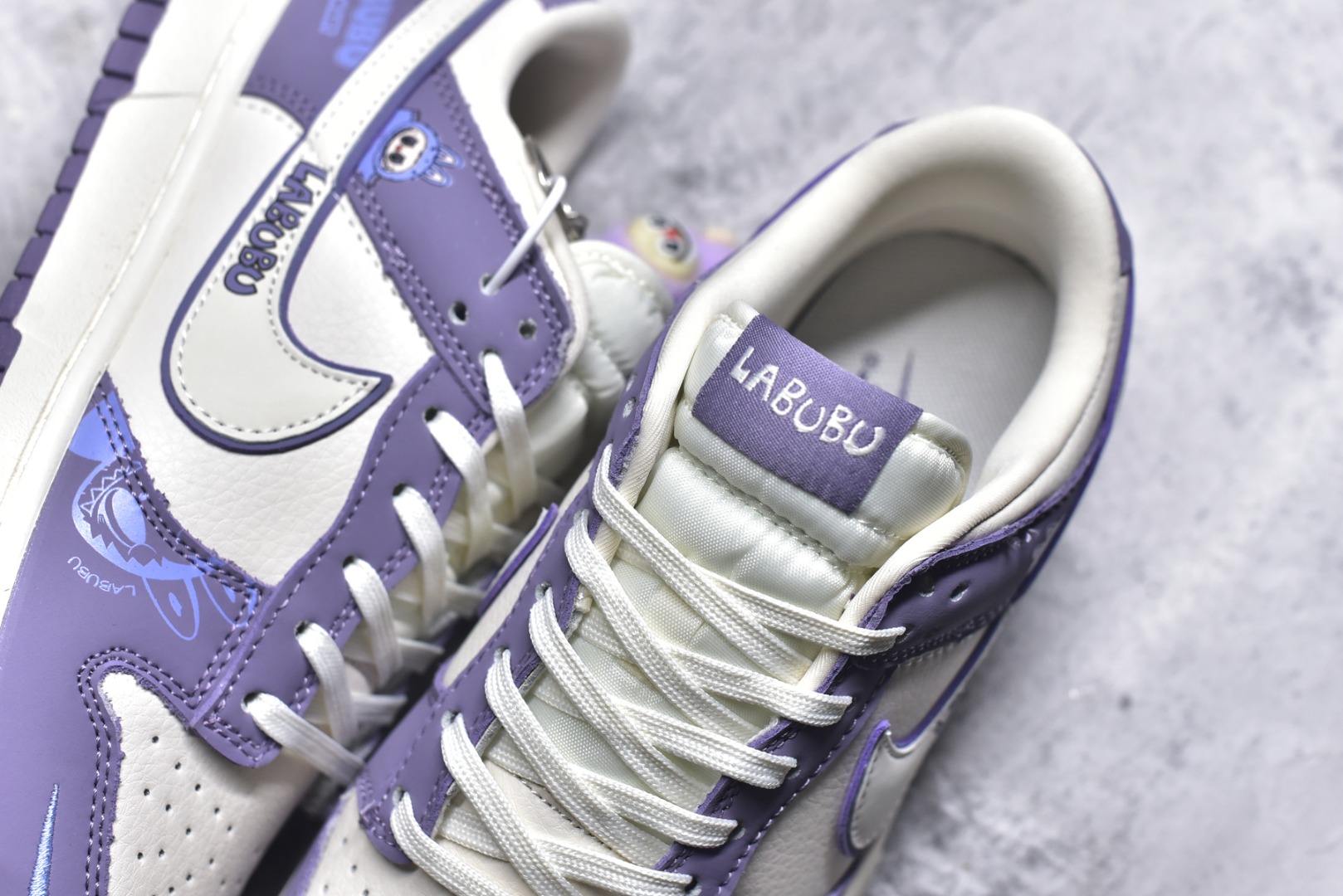 图片[9]-#Nike SB Dunk Low“ 米紫拉布布” 周年高端定制 低帮休闲板鞋 定制鞋盒 大厂纯原品质出货 超高清洁度 皮料切割干净无任何毛边 细节完美 货号：SR2025-005 尺码：36 36.5 37.5 38 38.5 39 40 40.5 41 42 42.5 43 44 44.5 45-选品中心