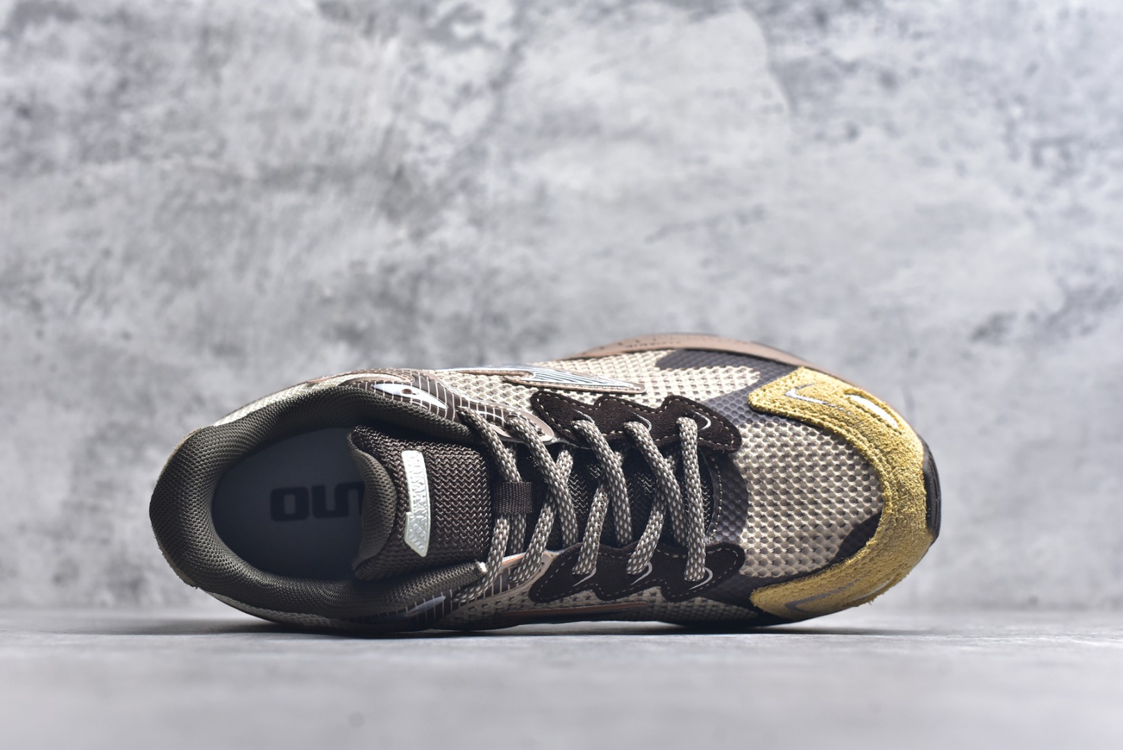 图片[4]-#Mizuno Racer S 潮流复古防滑耐磨透气 低帮 休闲训练长跑短跑城市通勤跑步鞋 美津浓（Mizuno）是日本美津浓株式会社于1906年创立的运动品牌，经过一个多世纪的不断努力现已成为世界著名的运动器具、服装和鞋类生产商。美津浓力求服务于各类运动项目，并竭力使运动生活更加愉快和振奋。产品种类齐全，覆盖几乎全部主要运动项目，达到30万多个品类。尺码：36 36.5 37.5 38 38.5 39 40 40.5 41 42 42.5 43 44 44.5 45-选品中心