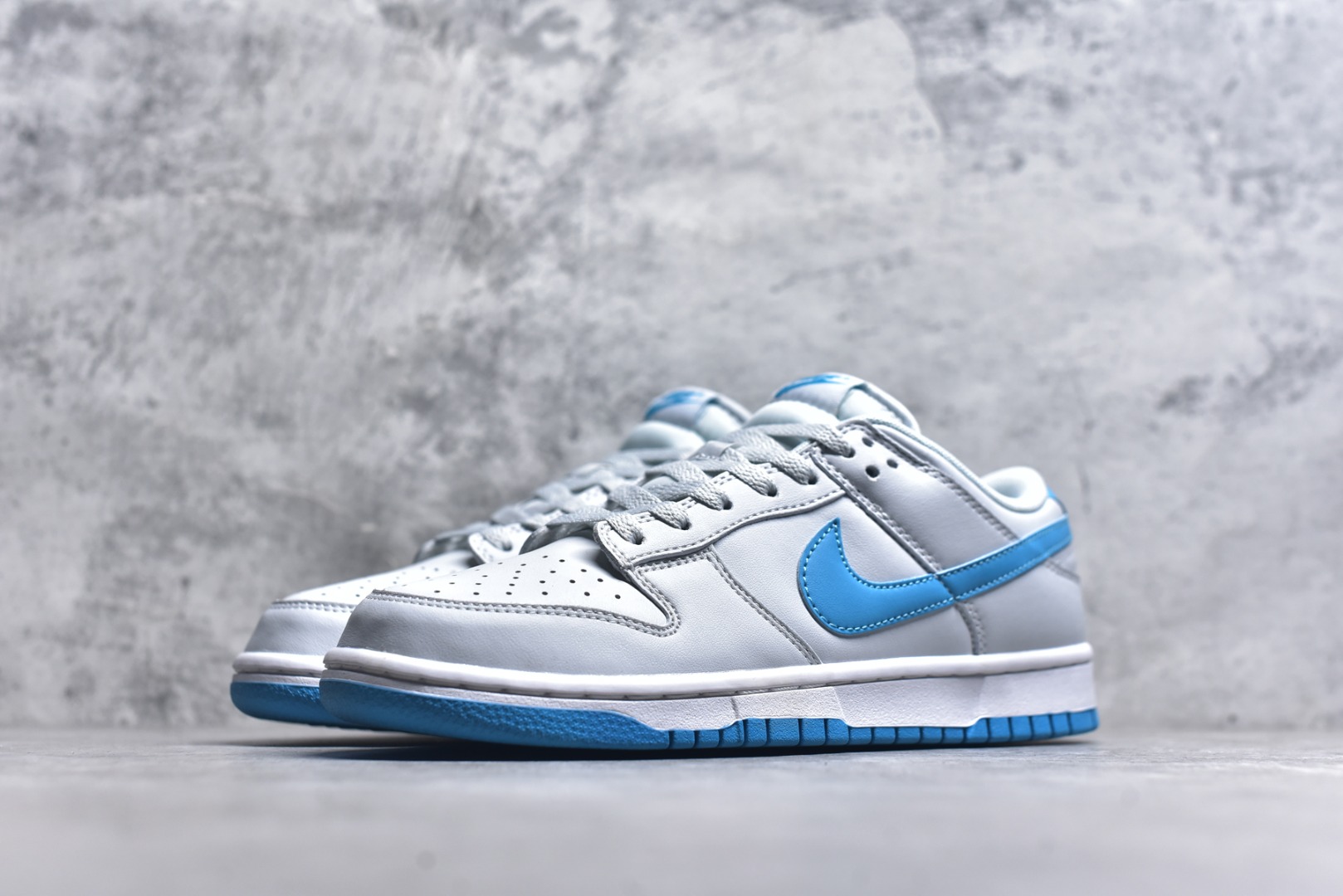 图片[2]-#开学季福利 纯原版本 NK Dunk Low 二十七色 全套原厂楦头原纸板数据档案倾力打造 原汁原味莞产 极致还原 圈内最强针车工艺 高端零售指定版 广东原厂配套原盒原标 鞋盒分三个尺码段 原厂冲刀 超高清洁度 全鞋零毛边皮料切割 采用原厂百宏鞋带以及原厂百宏织唛舌标 内标可供原厂几率过验 进口原装条纹中底布 四线拉帮白色点胶 原厂拉帮手法遵循公司 原厂电绣 尺码：36 36.5 37.5 38 38.5 39 40 40.5 41 42 42.5 43 44 44.5 45 46 47.5-选品中心