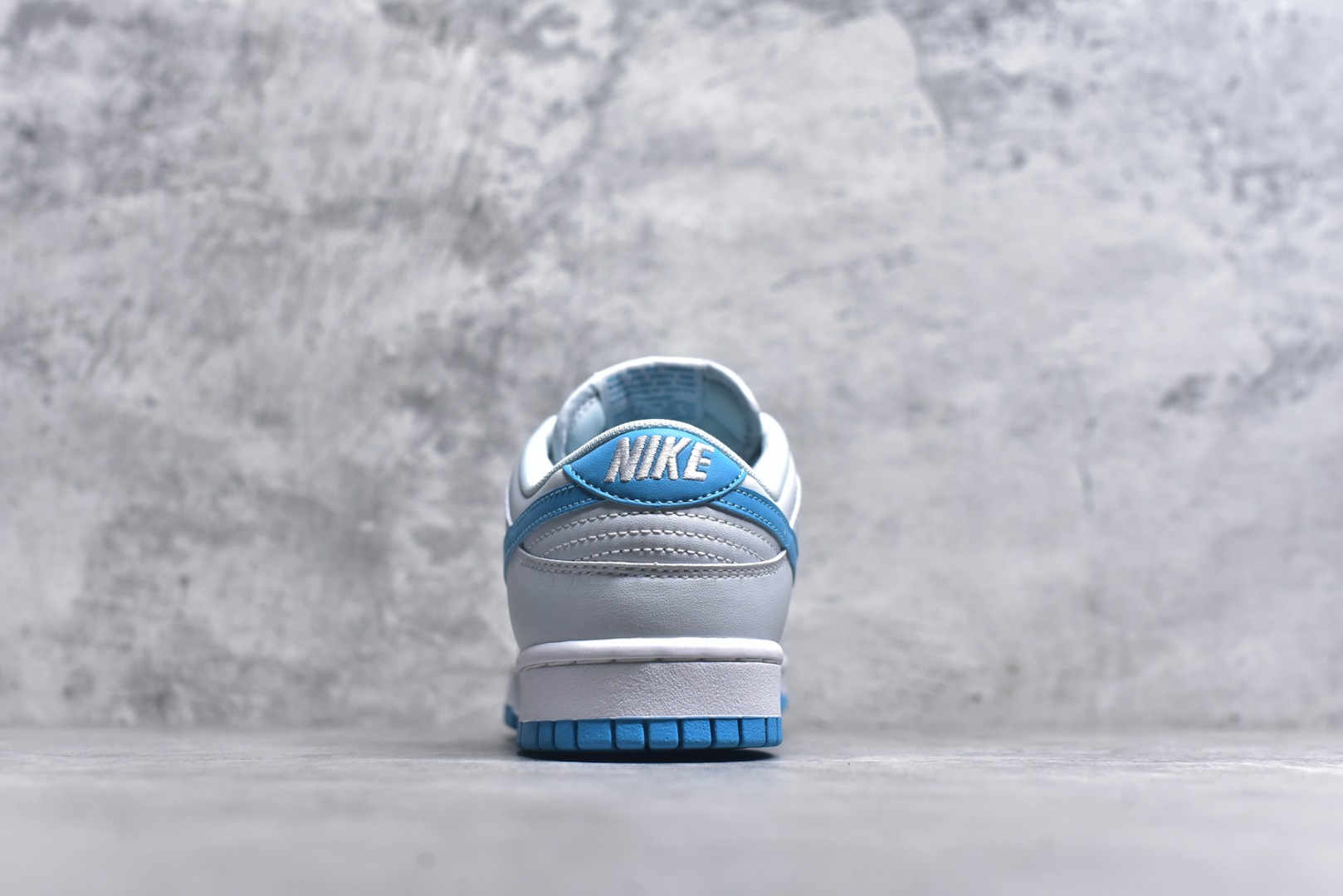 图片[5]-#开学季福利 纯原版本 NK Dunk Low 二十七色 全套原厂楦头原纸板数据档案倾力打造 原汁原味莞产 极致还原 圈内最强针车工艺 高端零售指定版 广东原厂配套原盒原标 鞋盒分三个尺码段 原厂冲刀 超高清洁度 全鞋零毛边皮料切割 采用原厂百宏鞋带以及原厂百宏织唛舌标 内标可供原厂几率过验 进口原装条纹中底布 四线拉帮白色点胶 原厂拉帮手法遵循公司 原厂电绣 尺码：36 36.5 37.5 38 38.5 39 40 40.5 41 42 42.5 43 44 44.5 45 46 47.5-选品中心