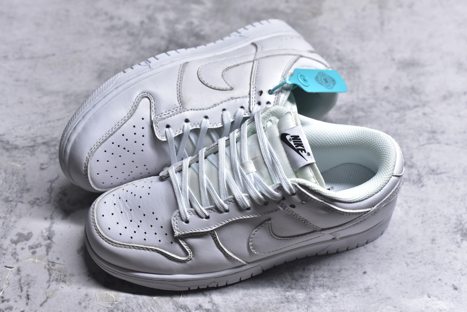 图片[7]-#开学季福利 纯原版本 NK Dunk Low 二十七色 全套原厂楦头原纸板数据档案倾力打造 原汁原味莞产 极致还原 圈内最强针车工艺 高端零售指定版 广东原厂配套原盒原标 鞋盒分三个尺码段 原厂冲刀 超高清洁度 全鞋零毛边皮料切割 采用原厂百宏鞋带以及原厂百宏织唛舌标 内标可供原厂几率过验 进口原装条纹中底布 四线拉帮白色点胶 原厂拉帮手法遵循公司 原厂电绣 尺码：36 36.5 37.5 38 38.5 39 40 40.5 41 42 42.5 43 44 44.5 45 46 47.5-选品中心