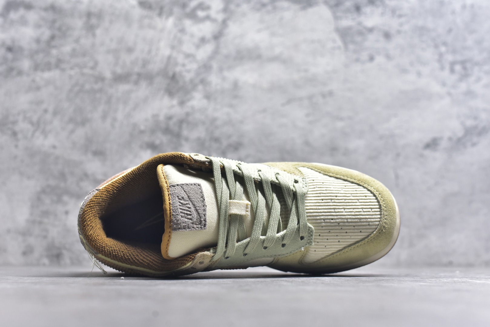 图片[4]-#开学季福利 纯原版本 NK Dunk Low 二十七色 全套原厂楦头原纸板数据档案倾力打造 原汁原味莞产 极致还原 圈内最强针车工艺 高端零售指定版 广东原厂配套原盒原标 鞋盒分三个尺码段 原厂冲刀 超高清洁度 全鞋零毛边皮料切割 采用原厂百宏鞋带以及原厂百宏织唛舌标 内标可供原厂几率过验 进口原装条纹中底布 四线拉帮白色点胶 原厂拉帮手法遵循公司 原厂电绣 尺码：36 36.5 37.5 38 38.5 39 40 40.5 41 42 42.5 43 44 44.5 45 46 47.5-选品中心