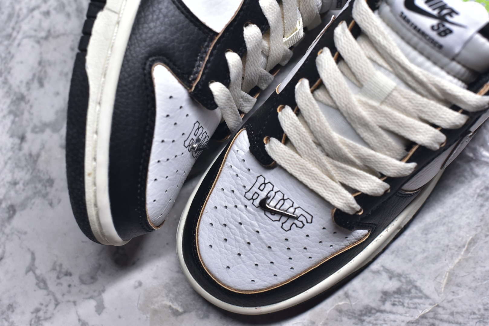 图片[8]-#开学季福利 纯原版本 NK Dunk Low 二十七色 全套原厂楦头原纸板数据档案倾力打造 原汁原味莞产 极致还原 圈内最强针车工艺 高端零售指定版 广东原厂配套原盒原标 鞋盒分三个尺码段 原厂冲刀 超高清洁度 全鞋零毛边皮料切割 采用原厂百宏鞋带以及原厂百宏织唛舌标 内标可供原厂几率过验 进口原装条纹中底布 四线拉帮白色点胶 原厂拉帮手法遵循公司 原厂电绣 尺码：36 36.5 37.5 38 38.5 39 40 40.5 41 42 42.5 43 44 44.5 45 46 47.5-选品中心