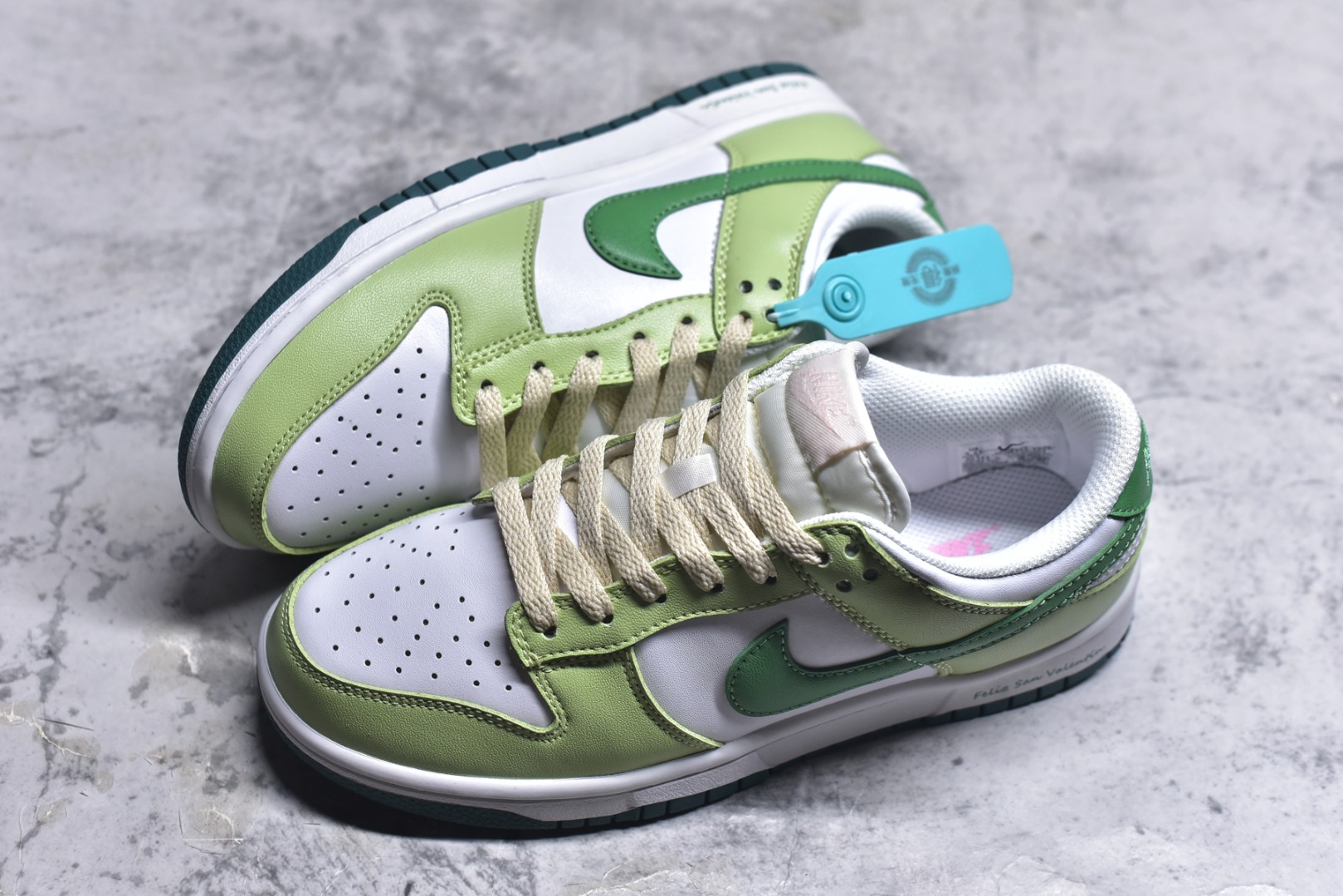 图片[7]-#开学季福利 纯原版本 NK Dunk Low 二十七色 全套原厂楦头原纸板数据档案倾力打造 原汁原味莞产 极致还原 圈内最强针车工艺 高端零售指定版 广东原厂配套原盒原标 鞋盒分三个尺码段 原厂冲刀 超高清洁度 全鞋零毛边皮料切割 采用原厂百宏鞋带以及原厂百宏织唛舌标 内标可供原厂几率过验 进口原装条纹中底布 四线拉帮白色点胶 原厂拉帮手法遵循公司 原厂电绣 尺码：36 36.5 37.5 38 38.5 39 40 40.5 41 42 42.5 43 44 44.5 45 46 47.5-选品中心