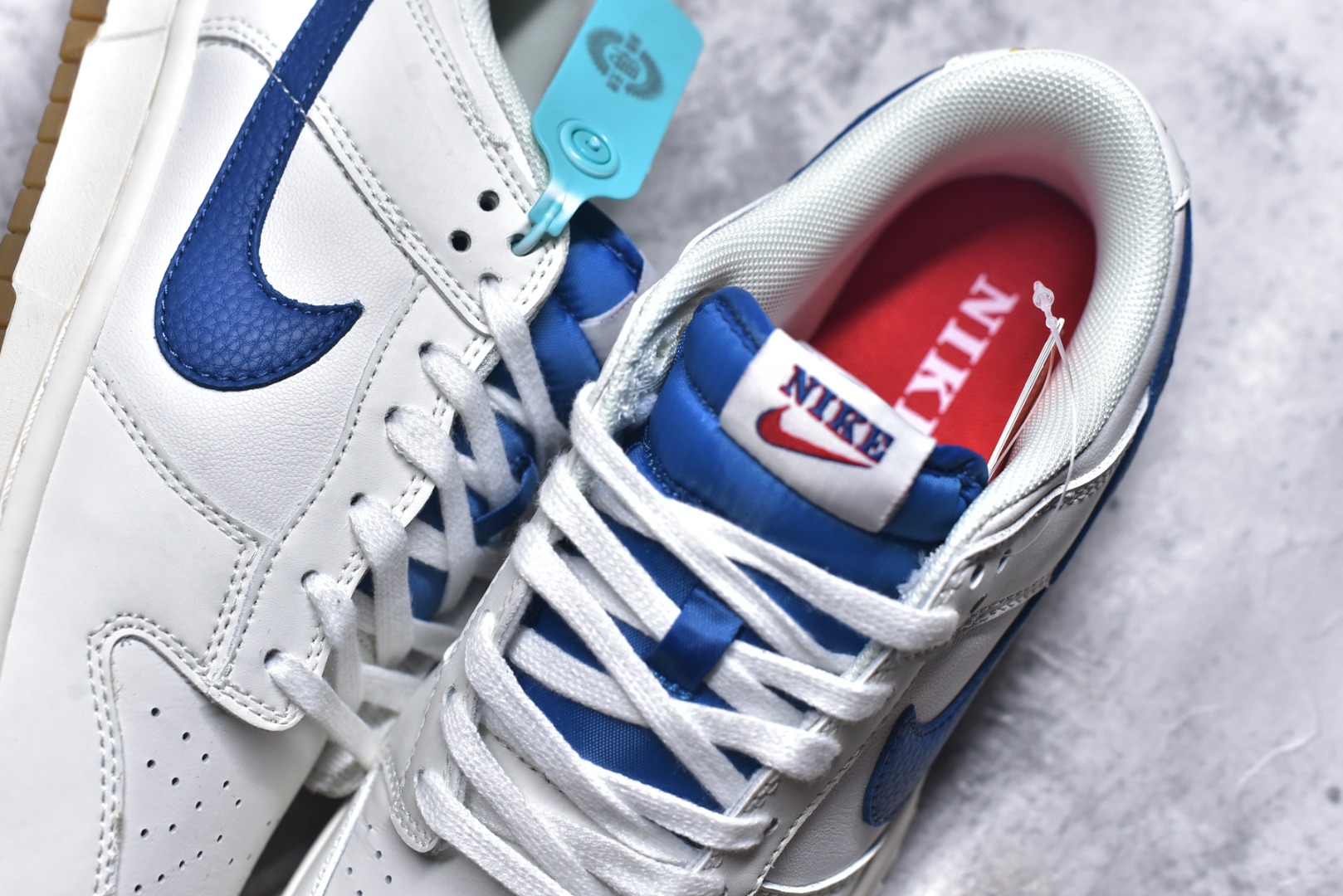 图片[9]-#开学季福利 纯原版本 NK Dunk Low 二十七色 全套原厂楦头原纸板数据档案倾力打造 原汁原味莞产 极致还原 圈内最强针车工艺 高端零售指定版 广东原厂配套原盒原标 鞋盒分三个尺码段 原厂冲刀 超高清洁度 全鞋零毛边皮料切割 采用原厂百宏鞋带以及原厂百宏织唛舌标 内标可供原厂几率过验 进口原装条纹中底布 四线拉帮白色点胶 原厂拉帮手法遵循公司 原厂电绣 尺码：36 36.5 37.5 38 38.5 39 40 40.5 41 42 42.5 43 44 44.5 45 46 47.5-选品中心