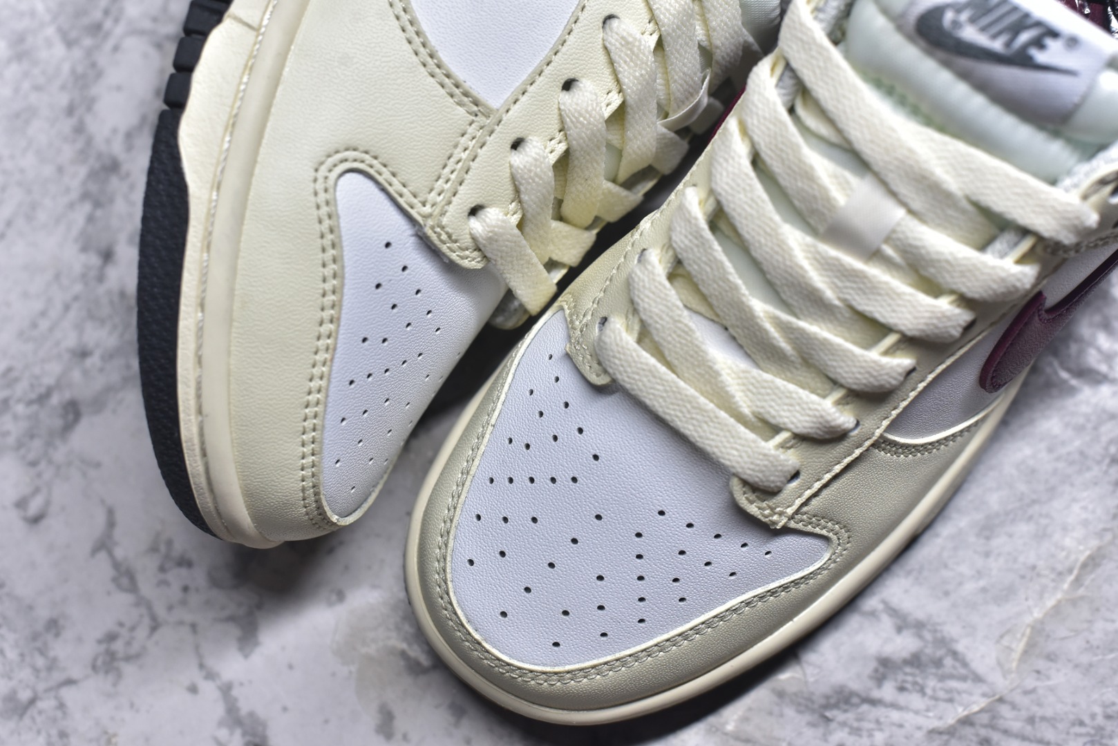 图片[8]-#开学季福利 纯原版本 NK Dunk Low 二十七色 全套原厂楦头原纸板数据档案倾力打造 原汁原味莞产 极致还原 圈内最强针车工艺 高端零售指定版 广东原厂配套原盒原标 鞋盒分三个尺码段 原厂冲刀 超高清洁度 全鞋零毛边皮料切割 采用原厂百宏鞋带以及原厂百宏织唛舌标 内标可供原厂几率过验 进口原装条纹中底布 四线拉帮白色点胶 原厂拉帮手法遵循公司 原厂电绣 尺码：36 36.5 37.5 38 38.5 39 40 40.5 41 42 42.5 43 44 44.5 45 46 47.5-选品中心