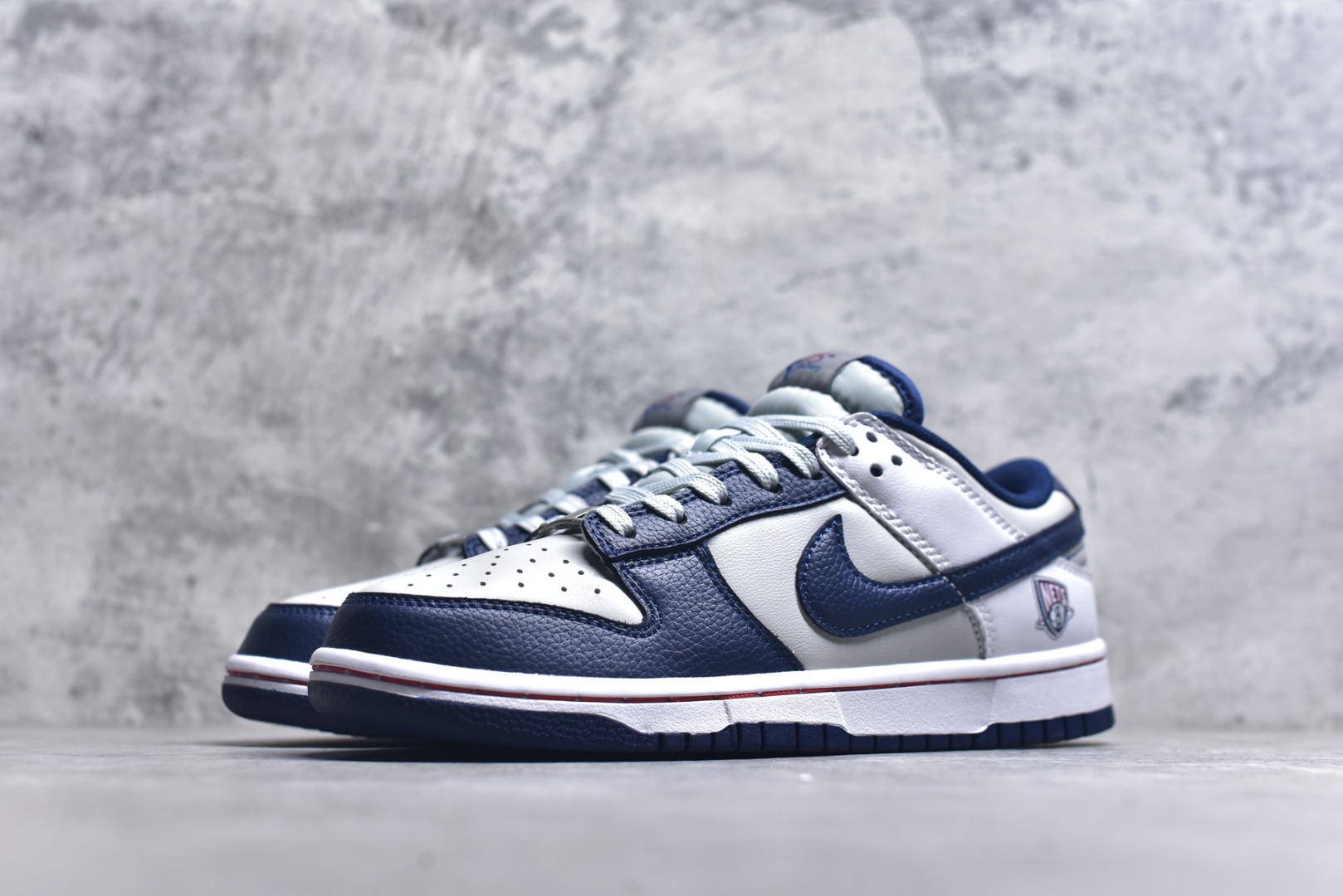 图片[2]-#开学季福利 纯原版本 NK Dunk Low 二十七色 全套原厂楦头原纸板数据档案倾力打造 原汁原味莞产 极致还原 圈内最强针车工艺 高端零售指定版 广东原厂配套原盒原标 鞋盒分三个尺码段 原厂冲刀 超高清洁度 全鞋零毛边皮料切割 采用原厂百宏鞋带以及原厂百宏织唛舌标 内标可供原厂几率过验 进口原装条纹中底布 四线拉帮白色点胶 原厂拉帮手法遵循公司 原厂电绣 尺码：36 36.5 37.5 38 38.5 39 40 40.5 41 42 42.5 43 44 44.5 45 46 47.5-选品中心