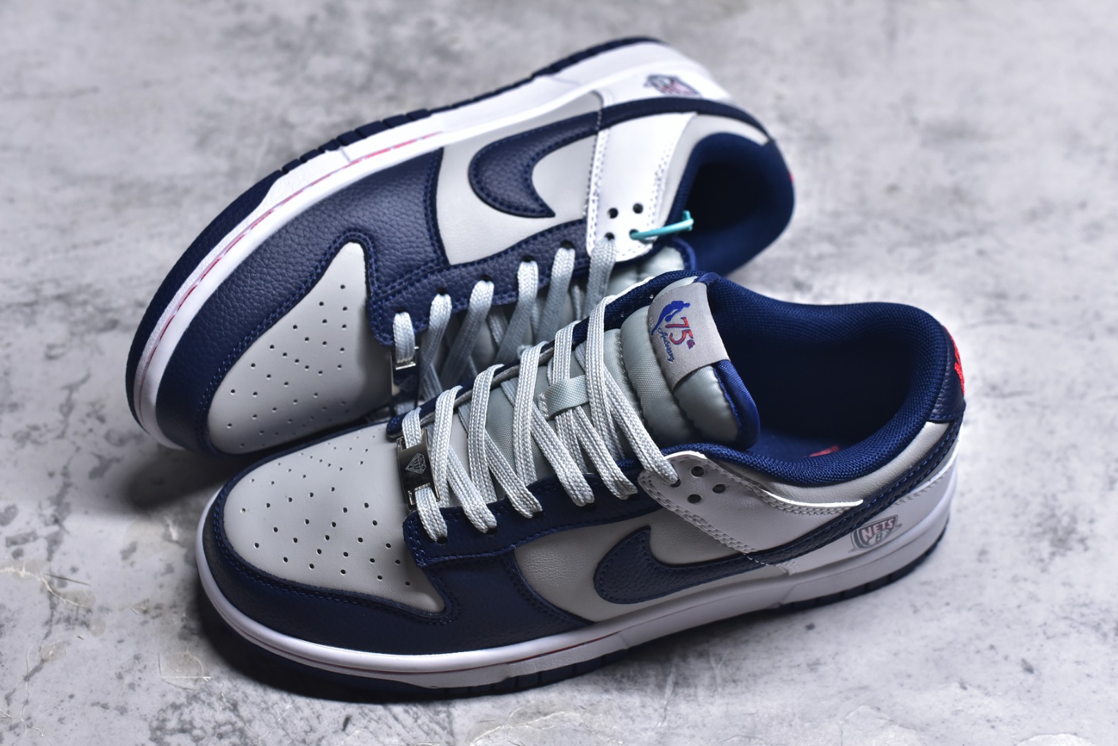 图片[7]-#开学季福利 纯原版本 NK Dunk Low 二十七色 全套原厂楦头原纸板数据档案倾力打造 原汁原味莞产 极致还原 圈内最强针车工艺 高端零售指定版 广东原厂配套原盒原标 鞋盒分三个尺码段 原厂冲刀 超高清洁度 全鞋零毛边皮料切割 采用原厂百宏鞋带以及原厂百宏织唛舌标 内标可供原厂几率过验 进口原装条纹中底布 四线拉帮白色点胶 原厂拉帮手法遵循公司 原厂电绣 尺码：36 36.5 37.5 38 38.5 39 40 40.5 41 42 42.5 43 44 44.5 45 46 47.5-选品中心