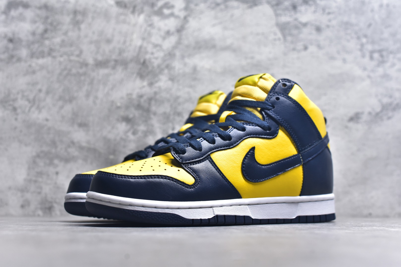 图片[2]-#开学季福利 纯原版本 NK Dunk Low 二十七色 全套原厂楦头原纸板数据档案倾力打造 原汁原味莞产 极致还原 圈内最强针车工艺 高端零售指定版 广东原厂配套原盒原标 鞋盒分三个尺码段 原厂冲刀 超高清洁度 全鞋零毛边皮料切割 采用原厂百宏鞋带以及原厂百宏织唛舌标 内标可供原厂几率过验 进口原装条纹中底布 四线拉帮白色点胶 原厂拉帮手法遵循公司 原厂电绣 尺码：36 36.5 37.5 38 38.5 39 40 40.5 41 42 42.5 43 44 44.5 45 46 47.5-选品中心