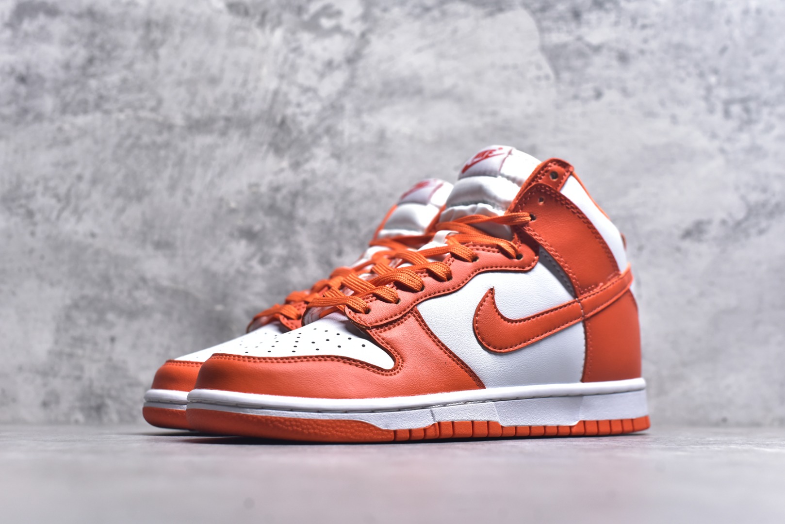 图片[2]-#开学季福利 纯原版本 NK Dunk Low 二十七色 全套原厂楦头原纸板数据档案倾力打造 原汁原味莞产 极致还原 圈内最强针车工艺 高端零售指定版 广东原厂配套原盒原标 鞋盒分三个尺码段 原厂冲刀 超高清洁度 全鞋零毛边皮料切割 采用原厂百宏鞋带以及原厂百宏织唛舌标 内标可供原厂几率过验 进口原装条纹中底布 四线拉帮白色点胶 原厂拉帮手法遵循公司 原厂电绣 尺码：36 36.5 37.5 38 38.5 39 40 40.5 41 42 42.5 43 44 44.5 45 46 47.5-选品中心