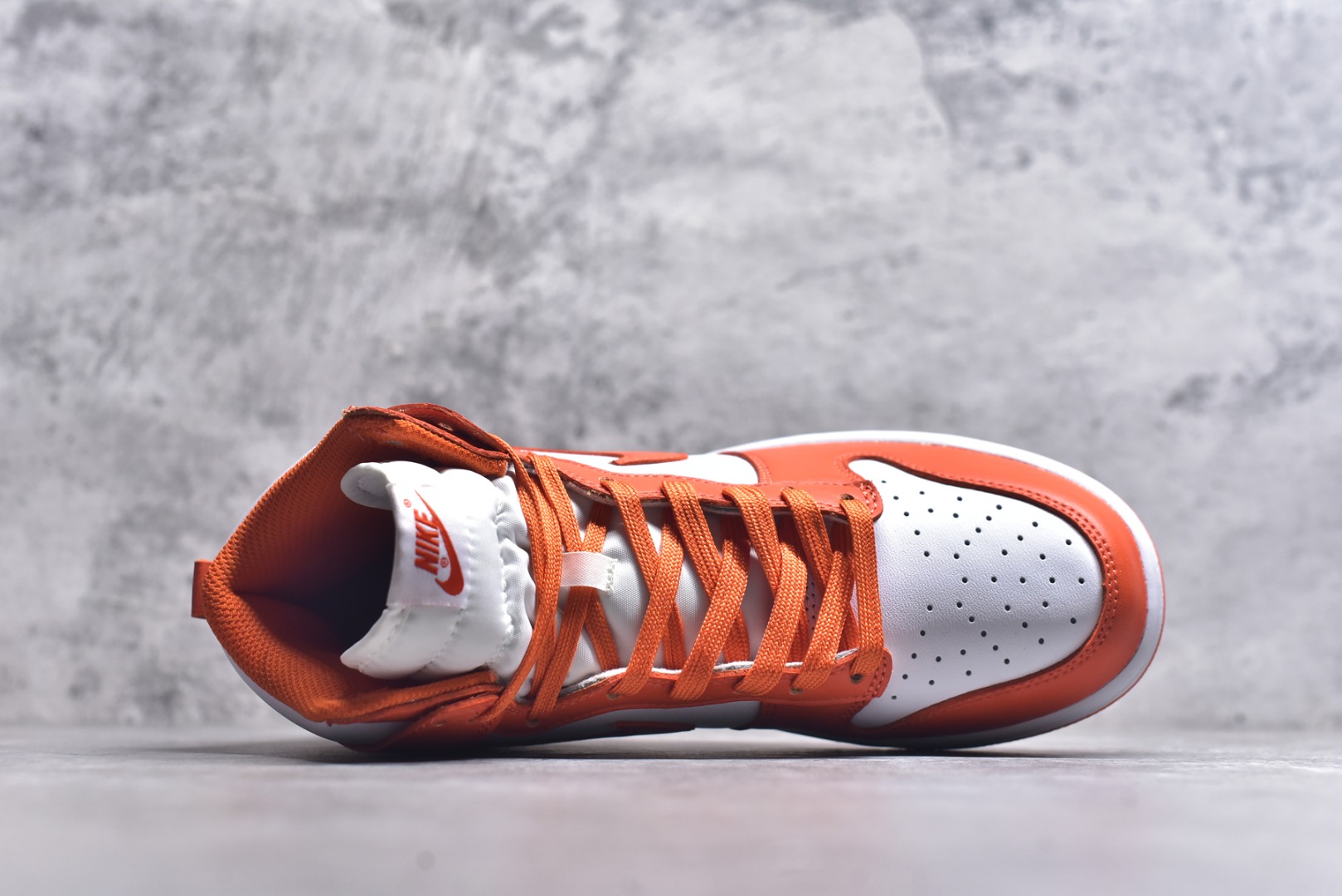 图片[4]-#开学季福利 纯原版本 NK Dunk Low 二十七色 全套原厂楦头原纸板数据档案倾力打造 原汁原味莞产 极致还原 圈内最强针车工艺 高端零售指定版 广东原厂配套原盒原标 鞋盒分三个尺码段 原厂冲刀 超高清洁度 全鞋零毛边皮料切割 采用原厂百宏鞋带以及原厂百宏织唛舌标 内标可供原厂几率过验 进口原装条纹中底布 四线拉帮白色点胶 原厂拉帮手法遵循公司 原厂电绣 尺码：36 36.5 37.5 38 38.5 39 40 40.5 41 42 42.5 43 44 44.5 45 46 47.5-选品中心