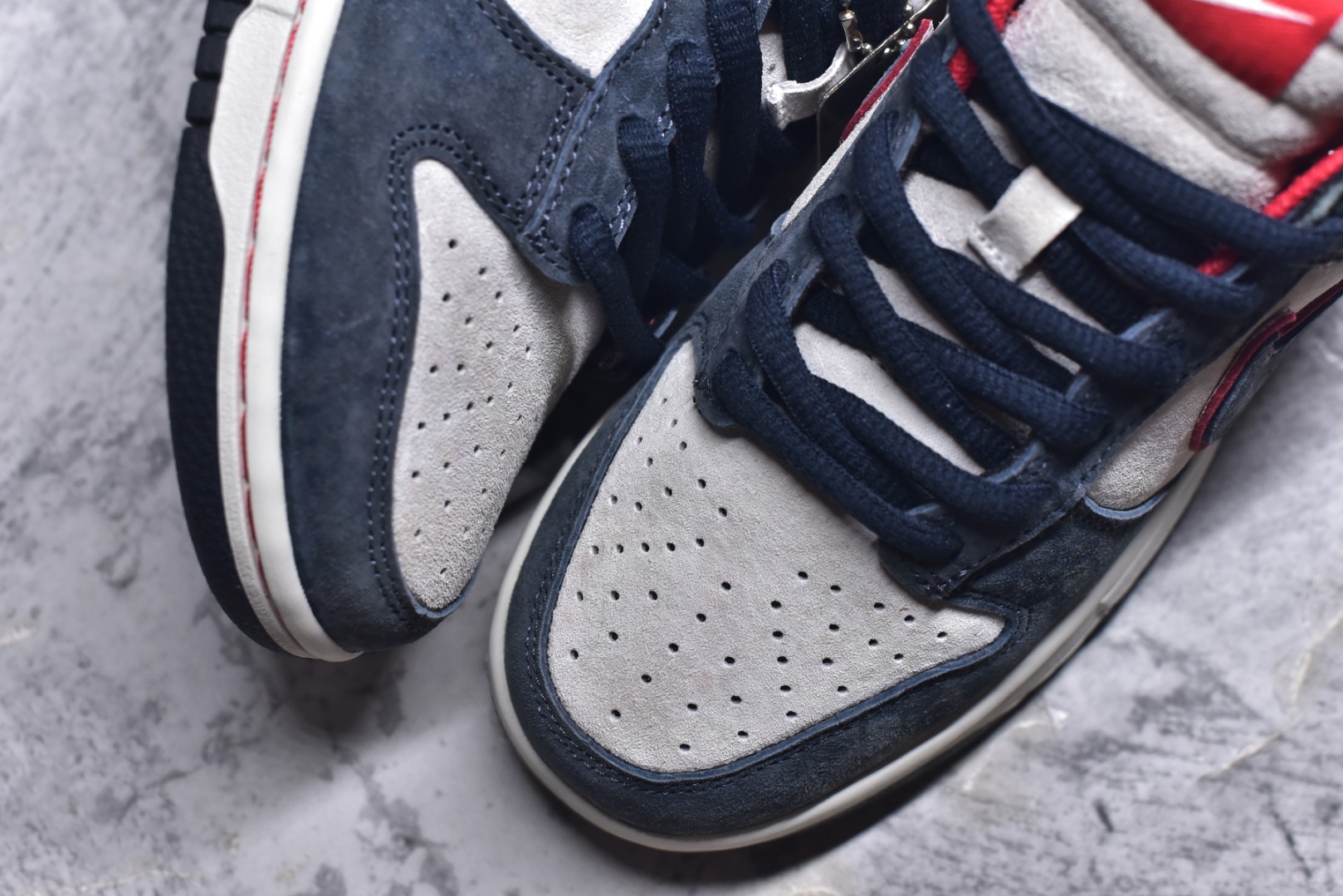 图片[8]-#开学季福利 纯原版本 NK Dunk Low 二十七色 全套原厂楦头原纸板数据档案倾力打造 原汁原味莞产 极致还原 圈内最强针车工艺 高端零售指定版 广东原厂配套原盒原标 鞋盒分三个尺码段 原厂冲刀 超高清洁度 全鞋零毛边皮料切割 采用原厂百宏鞋带以及原厂百宏织唛舌标 内标可供原厂几率过验 进口原装条纹中底布 四线拉帮白色点胶 原厂拉帮手法遵循公司 原厂电绣 尺码：36 36.5 37.5 38 38.5 39 40 40.5 41 42 42.5 43 44 44.5 45 46 47.5-选品中心