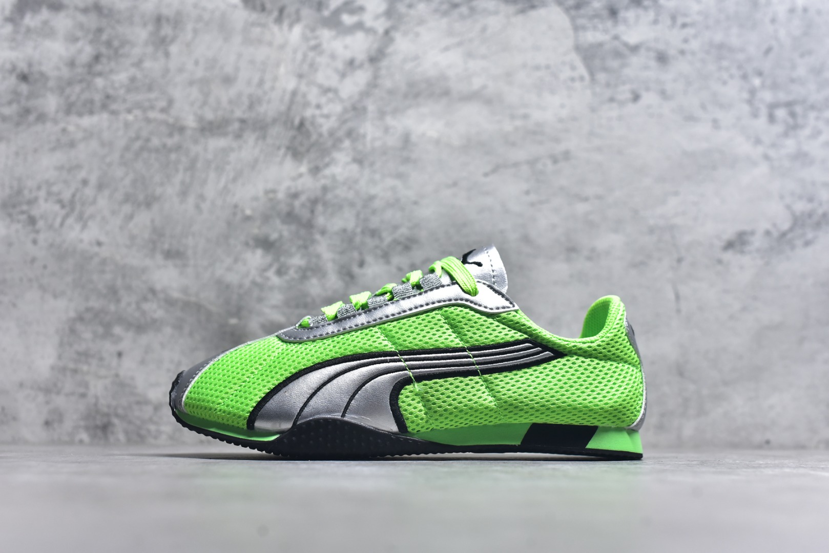 #Puma H-Street 彪马低帮生活休闲鞋 #原装档案原数据纸版楦型 采用原厂网面鞋身材质 正确二次成型成型工艺 货号：403692-01 尺码：36 37 37.5 38 38.5 39 40 40.5 41 42 42.5 43 44 44.5 45-选品中心