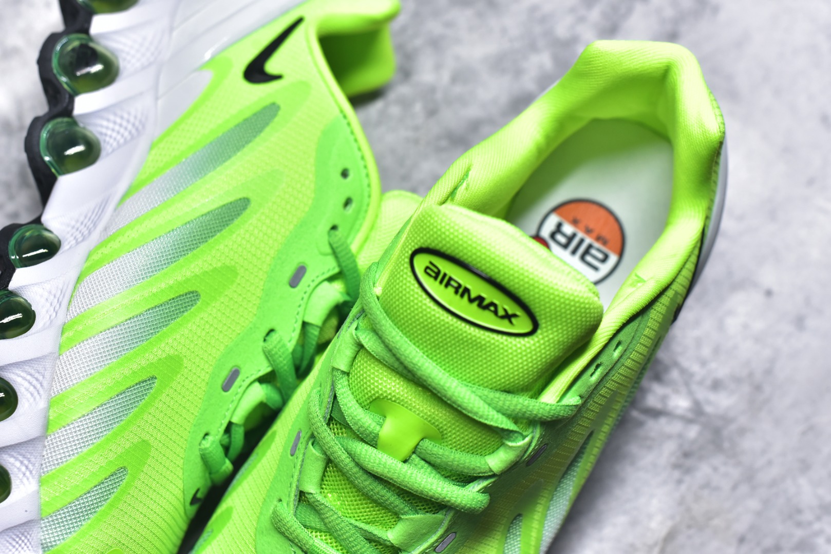 图片[9]-#Nk Air Max Dn8 耐克运动舒适减震气垫跑步鞋 #鞋款旨在透过 Dynamic Air 技术提升全天穿着体验，当中首次采用了全掌 Dynamic Air 系统，内置两组 Air 气垫，并透过八条互相连通的气管形成持续的气压循环，让每一步都更具弹性与灵活度。 货号：FQ7860-035 尺码：36-45-选品中心