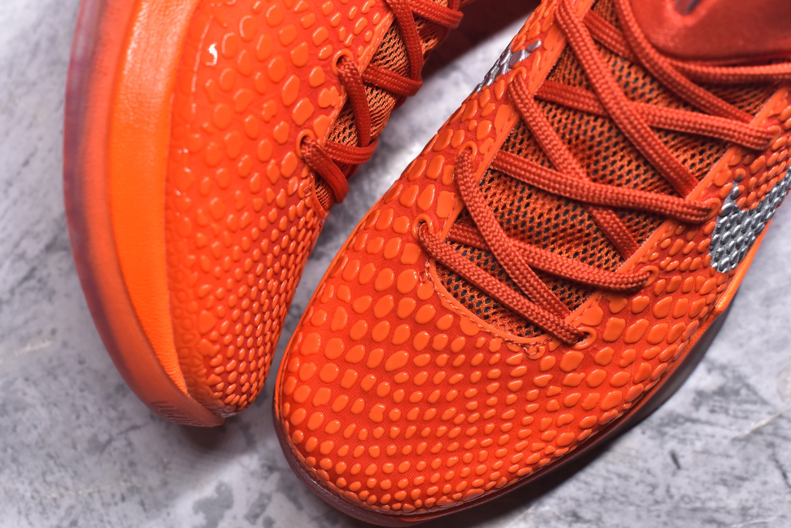 图片[8]-#NK Zoom Kobe 6 Protro 科比六代 暴力橙 IH1871-800 史上最强复刻 私人团队订单 细节完美对比公司货 前掌超大Zoom Turbo气垫 后掌EVA缓震 真正的原汁原味 还原ZP脚感 全身鞋材卡料色独家定制 唯一正确喷漆工艺Swoosh 正确凹凸蛇鳞工艺 正确鞋面渐变效果 内全置真动飞态线 独立原厂模具 最大尺码达到48.5码 首批不拼图大几率过验 亲测已过 支持各种高强度实战 无需担心 上脚价 补货周期极长 脚宽建议买大半码 科比系列前掌偏窄 不影响二次销售 支持七天无理由退换 尺码：40 40.5 41 42 42.5 43 44 44.5 45 45.5 46 47.5 48.5-选品中心