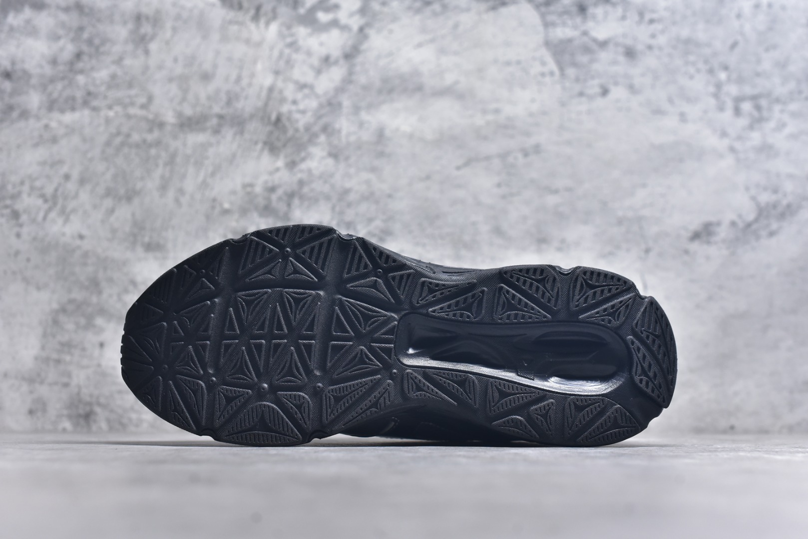 图片[6]-#Mizuno Speed 2K 美津浓复古厚底织物合成革防滑耐磨透气低帮休闲跑步鞋 美津浓（Mizuno）是日本美津浓株式会社于1906年创立的运动品牌，经过一个多世纪的不断努力现已成为世界著名的运动器具、服装和鞋类生产商。美津浓力求服务于各类运动项目，并竭力使运动生活更加愉快和振奋。产品种类齐全，覆盖几乎全部主要运动项目，达到30万多个品类。尺码：36 36.5 37.5 38 38.5 39 40 40.5 41 42 42.5 43 44 44.5 45-选品中心