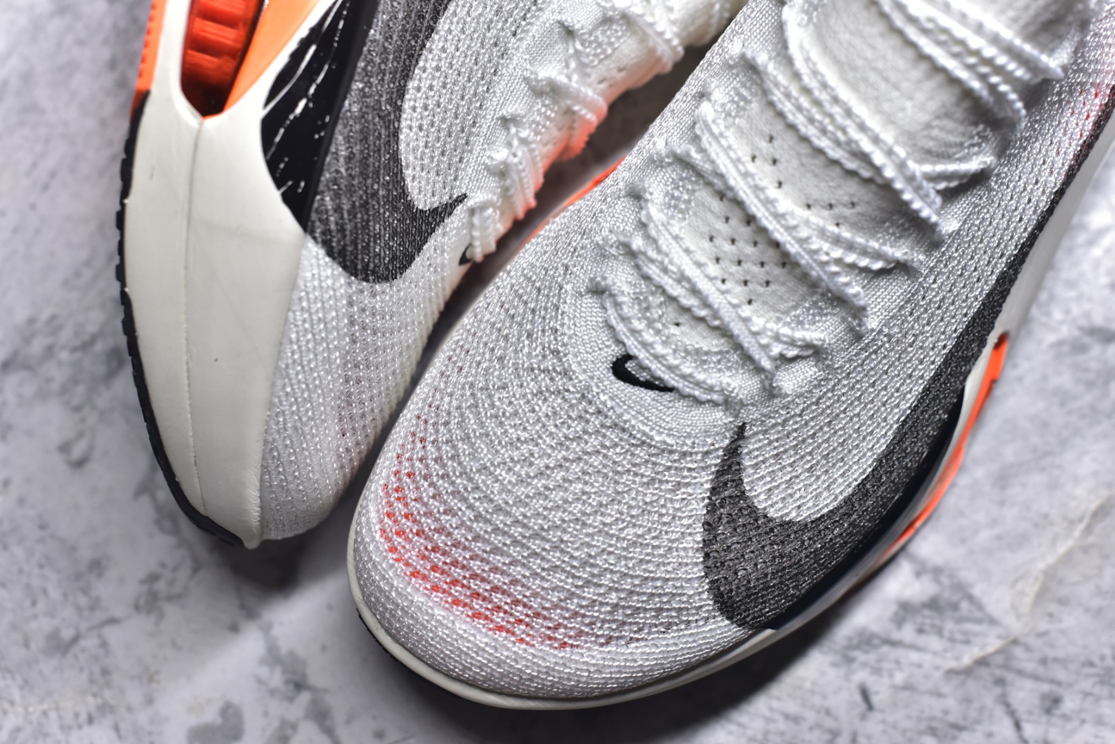 图片[8]-#Nike Zoom VaporFly Next% 3 \”Prototype\” 全新超级马拉松跑鞋 FD8356-100 #鞋款搭载两个Airzoom缓震配置，全掌型碳纤维板，缔造出色推进感；中底ZoomX 泡绵从后跟延伸至鞋头，超强回弹性 尺码：36 36.5 37.5 38 38.5 39 40 40.5 41 42 42.5 43 44 44.5 45 46 Z.D4-选品中心