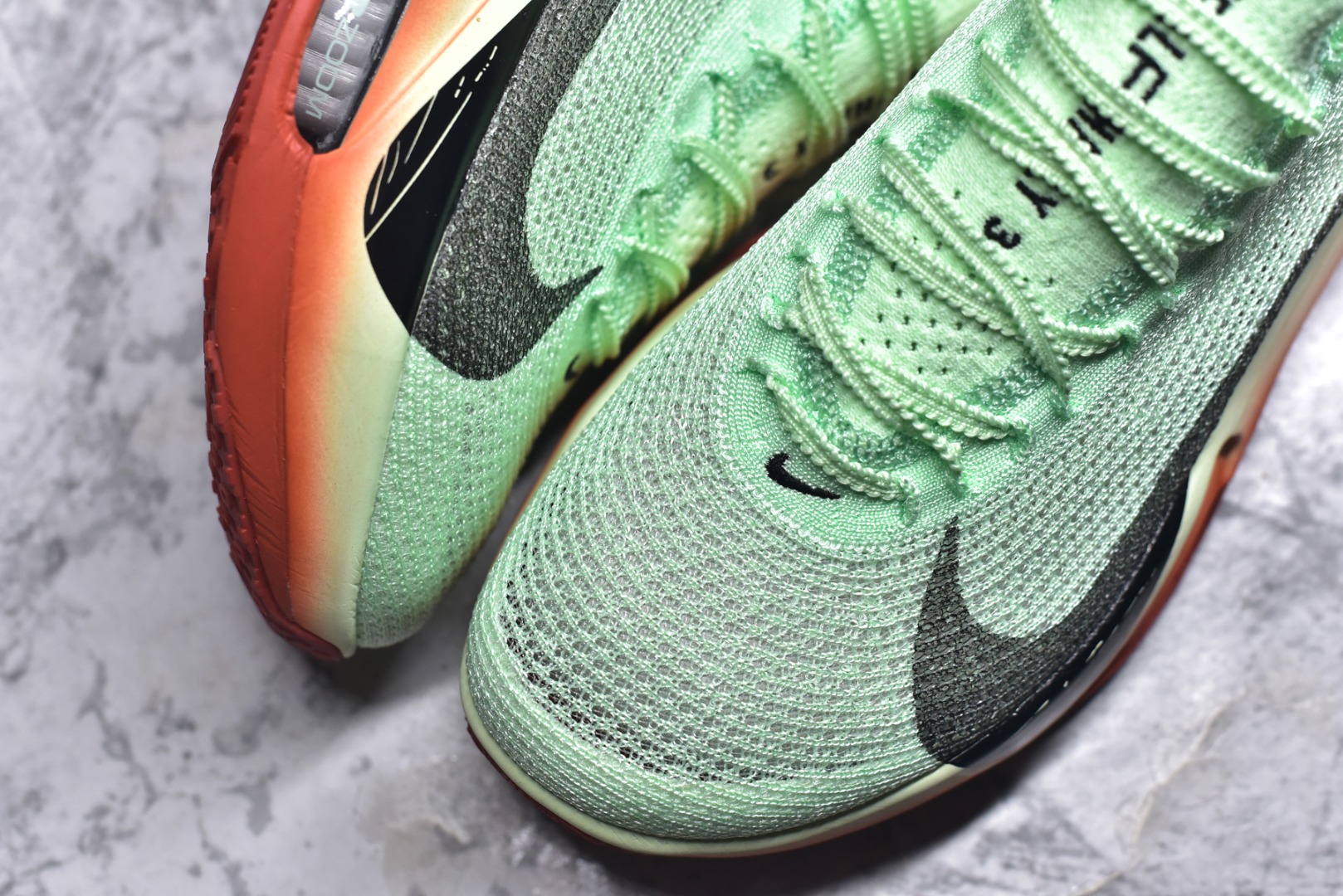 图片[8]-#Nike Zoom VaporFly Next% 3 \”Prototype\” 全新超级马拉松跑鞋 HJ7041-300 #鞋款搭载两个Airzoom缓震配置，全掌型碳纤维板，缔造出色推进感；中底ZoomX 泡绵从后跟延伸至鞋头，超强回弹性 尺码：36 36.5 37.5 38 38.5 39 40 40.5 41 42 42.5 43 44 44.5 45 46 Z.D4-选品中心