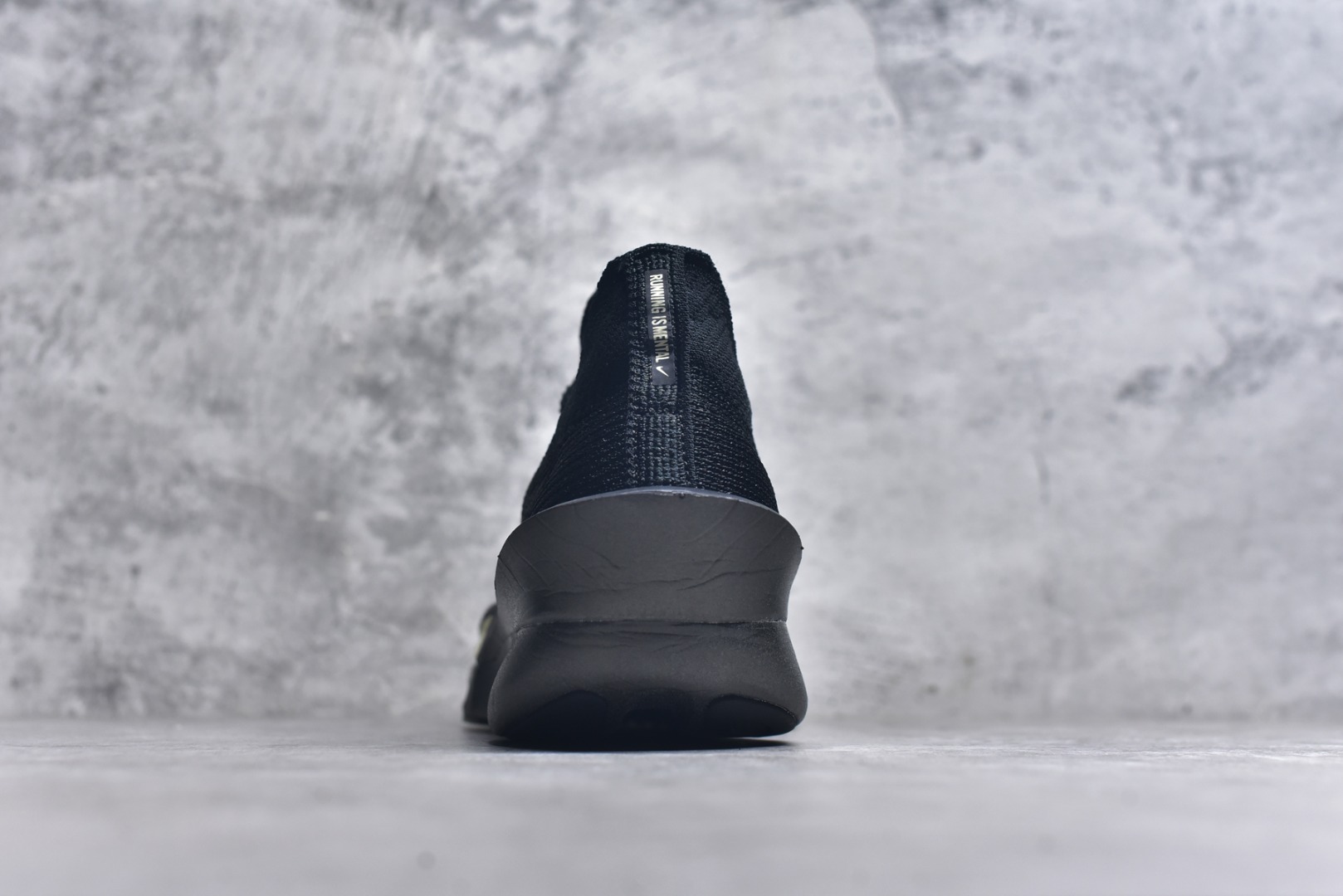 图片[5]-#Nike Zoom VaporFly Next% 3 \”Prototype\” 全新超级马拉松跑鞋 HV6350-001 #鞋款搭载两个Airzoom缓震配置，全掌型碳纤维板，缔造出色推进感；中底ZoomX 泡绵从后跟延伸至鞋头，超强回弹性 尺码：36 36.5 37.5 38 38.5 39 40 40.5 41 42 42.5 43 44 44.5 45 46 Z.D4-选品中心