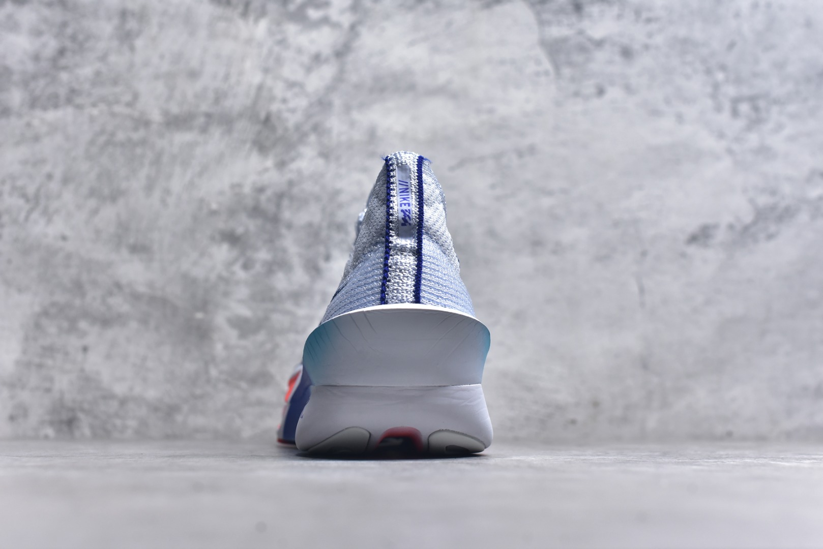 图片[5]-#Nike Zoom VaporFly Next% 3 \”Prototype\” 全新超级马拉松跑鞋 FD8311-001 #鞋款搭载两个Airzoom缓震配置，全掌型碳纤维板，缔造出色推进感；中底ZoomX 泡绵从后跟延伸至鞋头，超强回弹性 尺码：36 36.5 37.5 38 38.5 39 40 40.5 41 42 42.5 43 44 44.5 45 46 Z.D4-选品中心