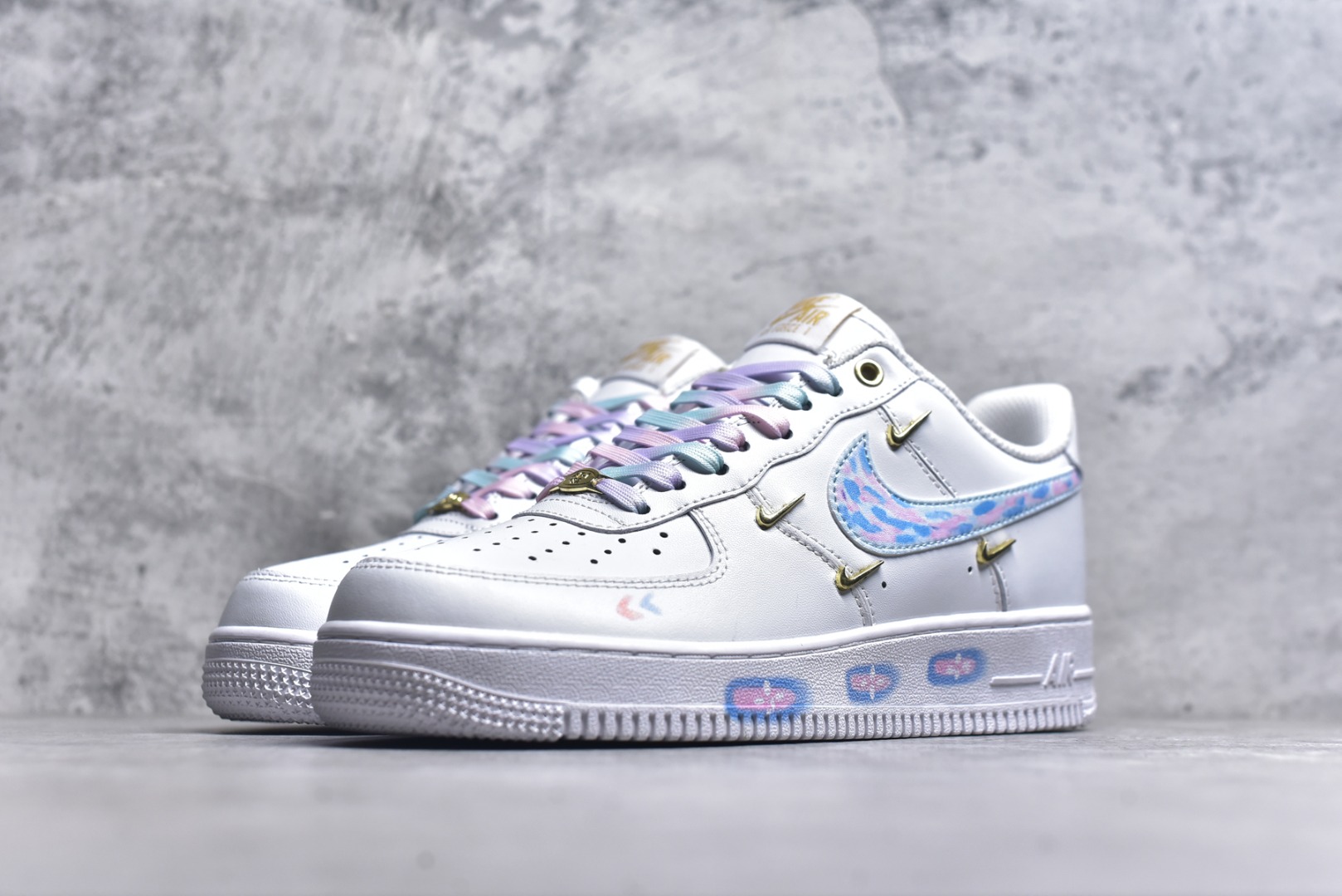 图片[2]-#Nike Air Force 1\’07 Low 四勾莫奈印象 空军一号低帮休闲板鞋 ZH0316-105 #定制皮料 定制鞋盒 原楦原纸板 纯正空军版型 内置全掌气垫 尺码：36 36.5 37.5 38 38.5 39 40 40.5 41 42 42.5 43 44 44.5 45 9.D4-选品中心