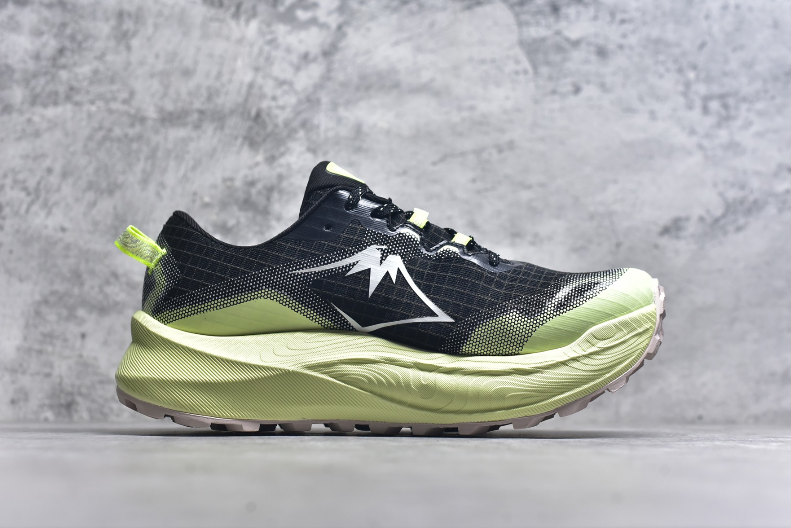 图片[3]-#Asics Gel-Trabuco max 3 复古亚瑟士透气休闲鞋缓震男子耐磨跑步鞋 鞋面采用无缝线鞋面 贴合脚型 穿着舒适 中底360°环绕式GL 提供良好的缓冲性能 货号：101186002722 尺码：40-45-选品中心