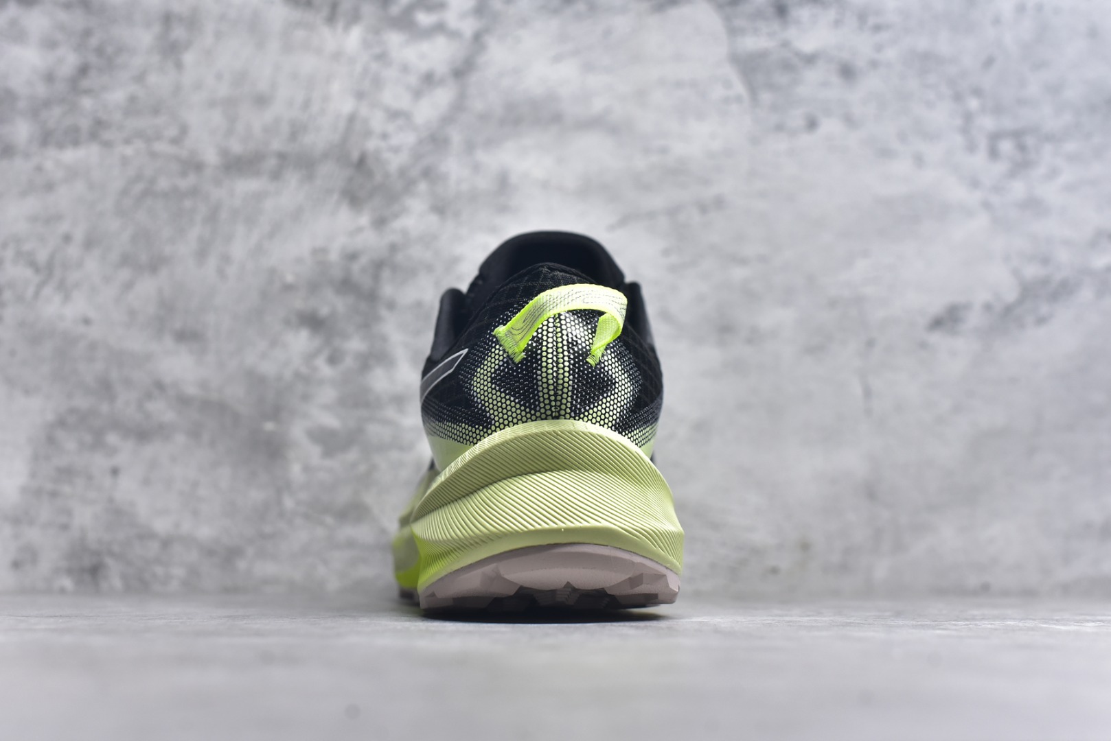 图片[5]-#Asics Gel-Trabuco max 3 复古亚瑟士透气休闲鞋缓震男子耐磨跑步鞋 鞋面采用无缝线鞋面 贴合脚型 穿着舒适 中底360°环绕式GL 提供良好的缓冲性能 货号：101186002722 尺码：40-45-选品中心