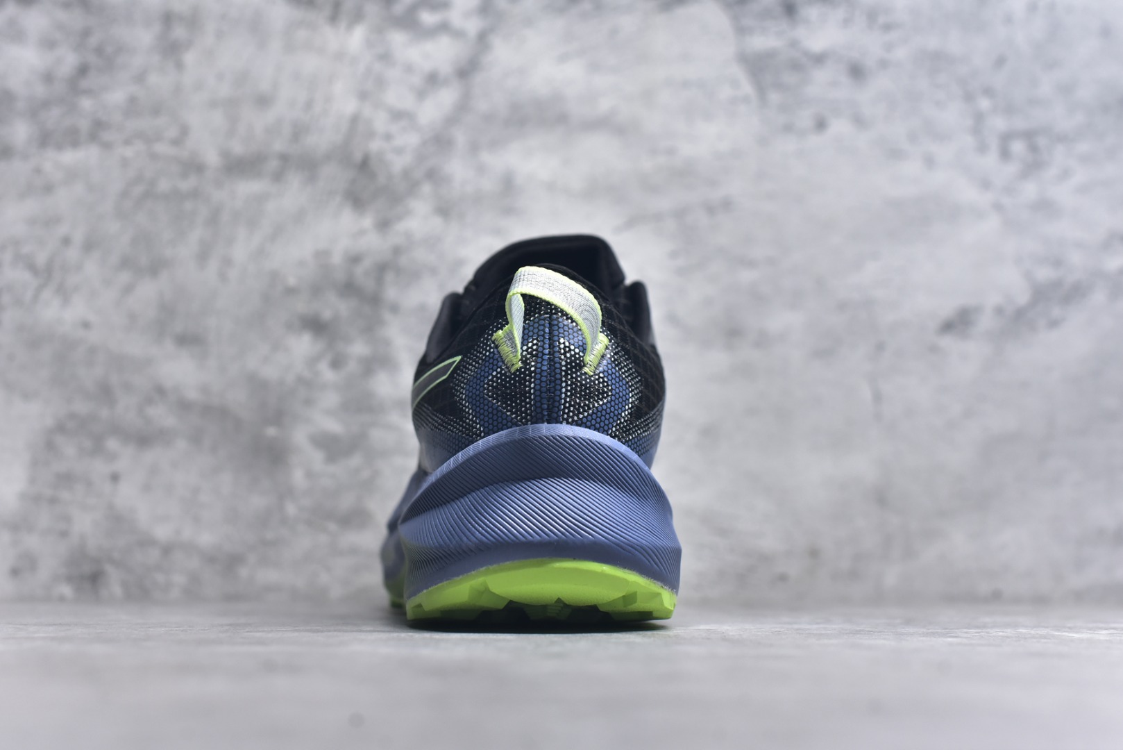 图片[5]-#Asics Gel-Trabuco max 3 复古亚瑟士透气休闲鞋缓震男子耐磨跑步鞋 鞋面采用无缝线鞋面 贴合脚型 穿着舒适 中底360°环绕式GL 提供良好的缓冲性能 货号：101186002722 尺码：40-45-选品中心