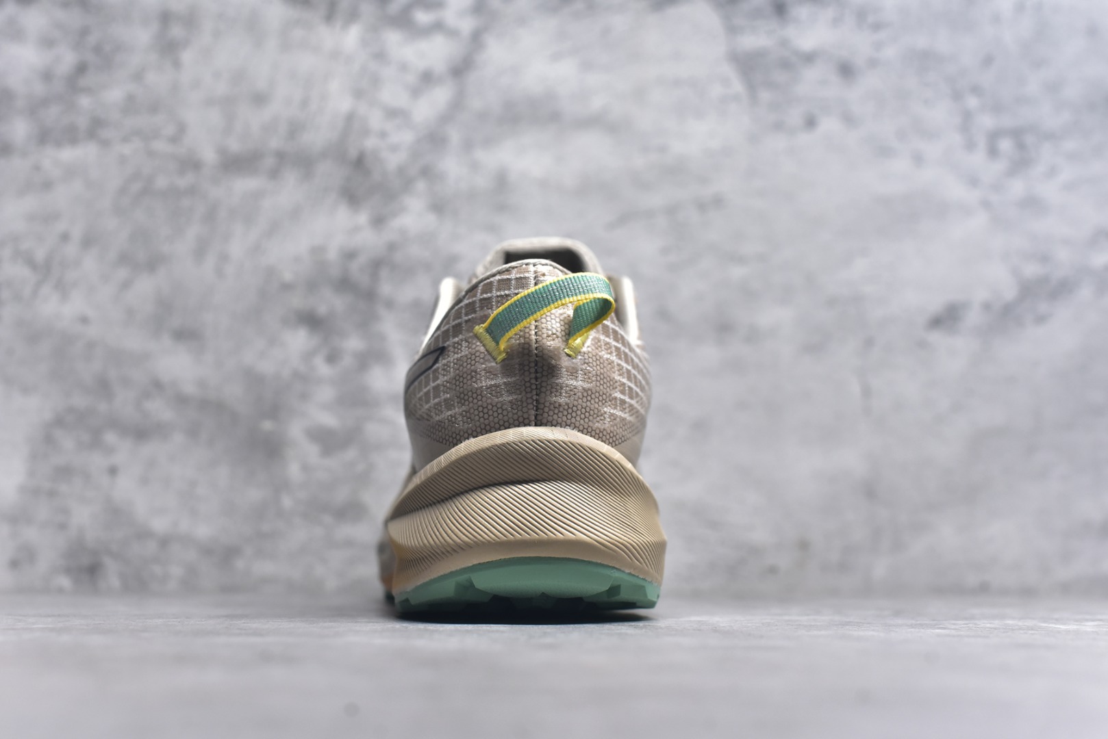 图片[5]-#Asics Gel-Trabuco max 3 复古亚瑟士透气休闲鞋缓震男子耐磨跑步鞋 鞋面采用无缝线鞋面 贴合脚型 穿着舒适 中底360°环绕式GL 提供良好的缓冲性能 货号：101188002722 尺码：40-45-选品中心