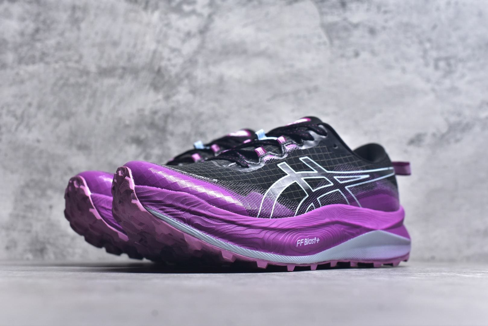 图片[2]-#Asics Gel-Trabuco Max3 复古亚瑟士透气休闲鞋缓震男子耐磨跑步鞋 鞋面采用无缝线鞋面 贴合脚型 穿着舒适中底360°环绕式GL 提供良好的缓冲性能 货号：1012B606-001尺码：40-45-选品中心