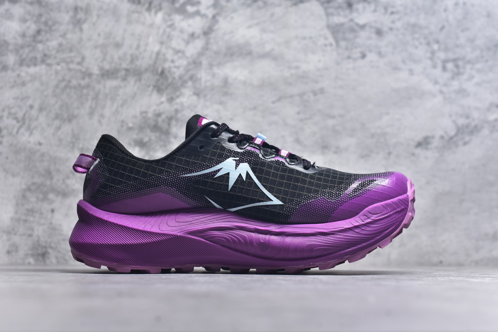 图片[3]-#Asics Gel-Trabuco Max3 复古亚瑟士透气休闲鞋缓震男子耐磨跑步鞋 鞋面采用无缝线鞋面 贴合脚型 穿着舒适中底360°环绕式GL 提供良好的缓冲性能 货号：1012B606-001尺码：40-45-选品中心