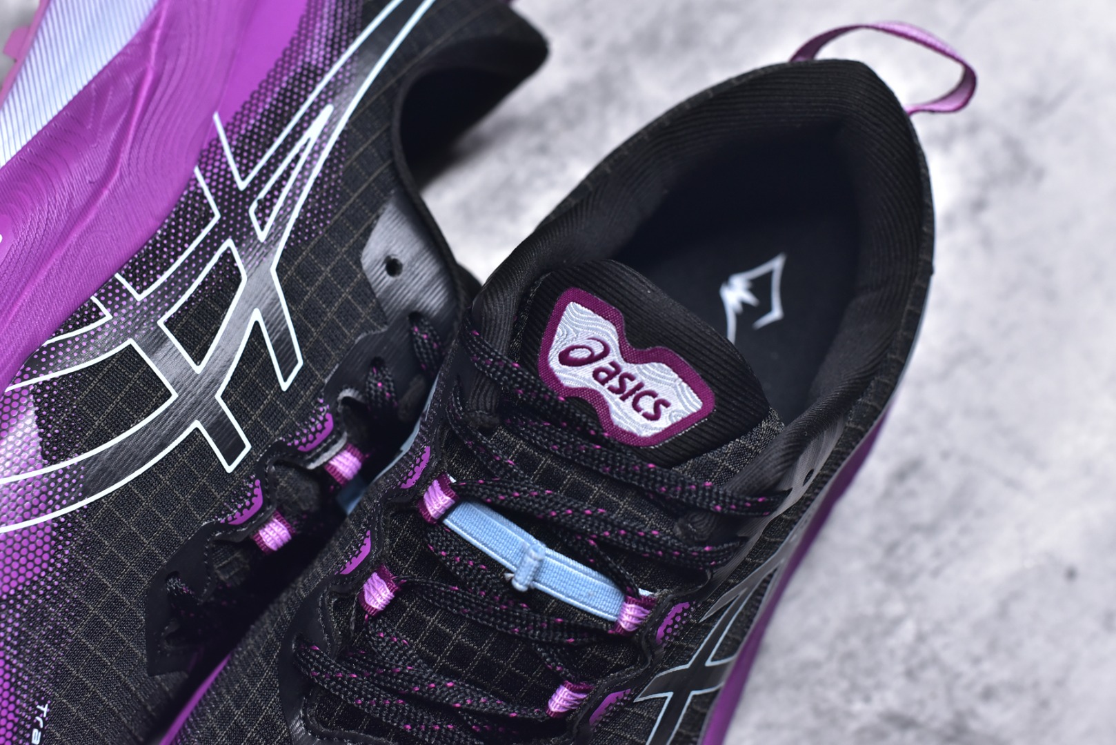 图片[9]-#Asics Gel-Trabuco Max3 复古亚瑟士透气休闲鞋缓震男子耐磨跑步鞋 鞋面采用无缝线鞋面 贴合脚型 穿着舒适中底360°环绕式GL 提供良好的缓冲性能 货号：1012B606-001尺码：40-45-选品中心
