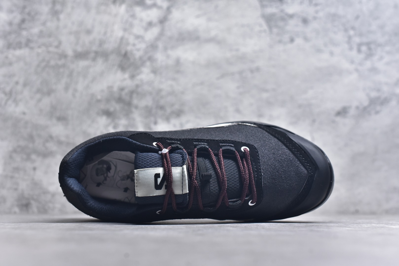 图片[4]-#SALOMON萨洛蒙 X-ALP ESILL GR10K户外功能鞋 男女同款 474200 纯原外贸平台特供订单 耗时半年巨作 全套原纸板楦头开发 原厂特供网布配套加持 确保原汁原味 完美呈现版型 原档数据独家私模五层组合大底 男女鞋同步官方开发至46.5 原装Ortholite轻量化鞋垫 中底布带钢印编号 原厂TPU锁扣 进口港宝加持 后跟自然饱满 还原公司包裹性 鞋面以“锯齿”状的包裹系统呈现 在基色底之下加入了各种色点缀 将公司的最新技术和时尚前卫的造型融入耐用的长跑款式中 鞋面由 TPU 薄膜制成 并焊接在高耐磨网眼上 使其既时尚又坚固 由 ACS底盘支撑 可增强稳定性和支撑力 以及由橡胶凸耳 Contragrip外底覆盖的 EVA 缓冲中底 旨在应对崎岖的地形 鞋舌上的彩色Salomon 标签、Quicklace 系统以及鞋头、鞋舌和鞋跟上的附加品牌使细节更加完美 让穿着者可以轻松驾驭户外与通勤下的任何运动生活场景 无缝鞋身户外随意纵横 颜值与脚感兼备 出街通勤 绝对非常吸睛 你值得拥有 尺码：36-46（半）-选品中心