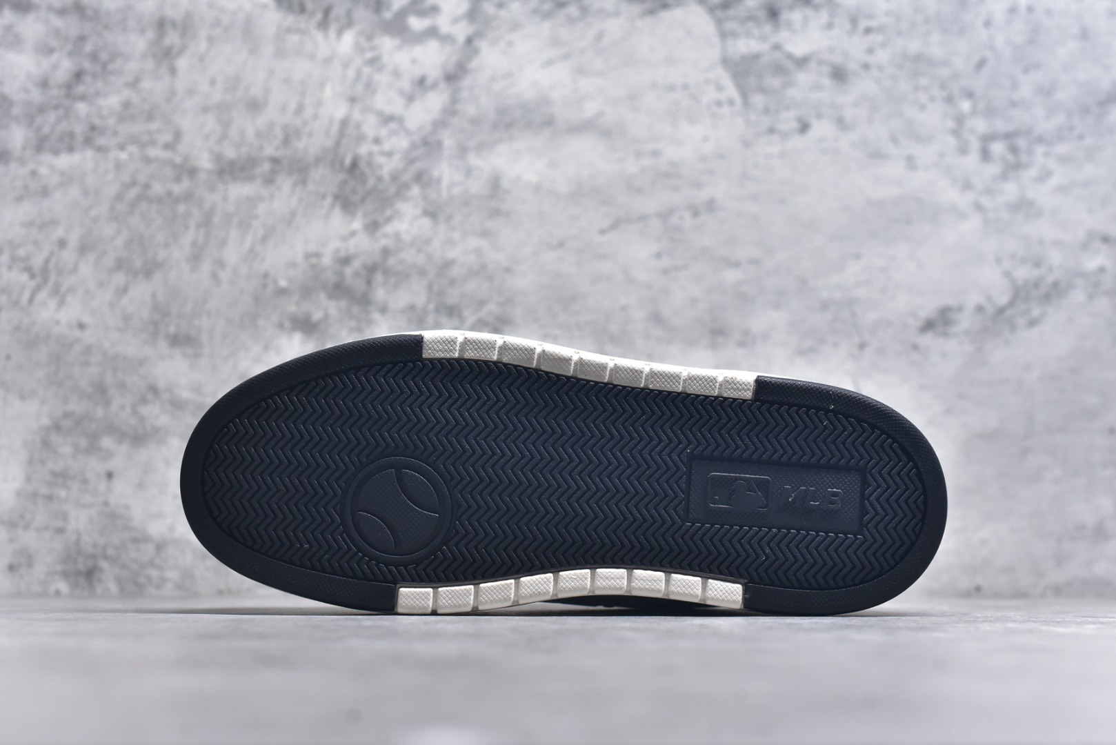 图片[6]-#美国榄球洋基队New York Yankees x MLB Chunky Liner Low 学长鞋系列低帮老爹风轻量增高厚底百搭休闲运动板鞋“白黑NY压标”货号：3ASXE035N(GP002) 尺码：35-44（半）-选品中心