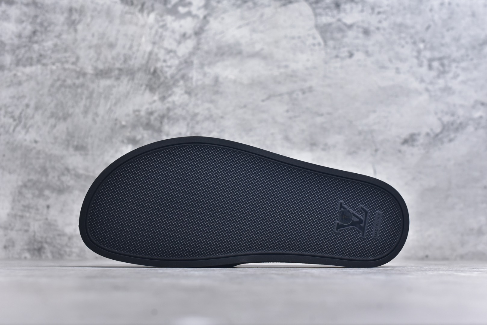 图片[6]-#经典压花系列传承Trainer设计 今年绝比小爆款系列 高端零售可主推款。 原版一比一开发 专柜正品以发售 平台开始预售已上架，大家放心选购 品质超赞👍 全鞋全真牛皮 私模独立开发原大底 市场独家 压花工艺 水洗牛仔和原版几乎接近一致 全套专柜一致包装。 尺码：39 40 41 42 43 44 45 46-选品中心