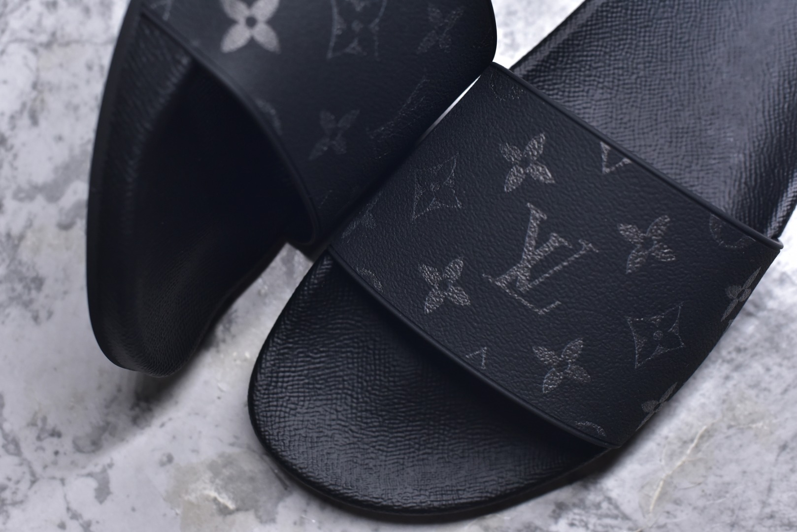 图片[8]-#经典压花系列传承Trainer设计 今年绝比小爆款系列 高端零售可主推款。 原版一比一开发 专柜正品以发售 平台开始预售已上架，大家放心选购 品质超赞👍 全鞋全真牛皮 私模独立开发原大底 市场独家 压花工艺 水洗牛仔和原版几乎接近一致 全套专柜一致包装。 尺码：39 40 41 42 43 44 45 46-选品中心