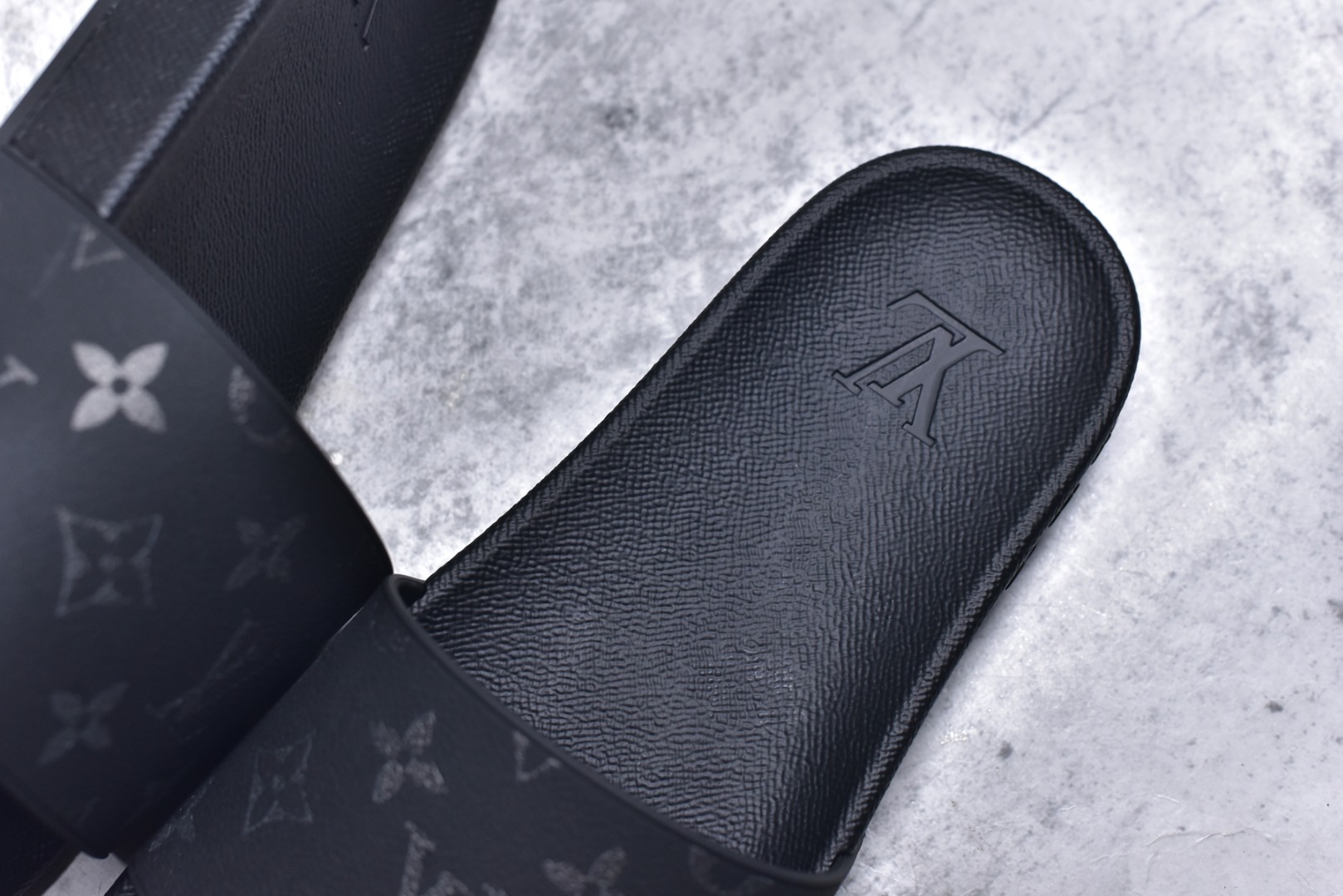 图片[9]-#经典压花系列传承Trainer设计 今年绝比小爆款系列 高端零售可主推款。 原版一比一开发 专柜正品以发售 平台开始预售已上架，大家放心选购 品质超赞👍 全鞋全真牛皮 私模独立开发原大底 市场独家 压花工艺 水洗牛仔和原版几乎接近一致 全套专柜一致包装。 尺码：39 40 41 42 43 44 45 46-选品中心