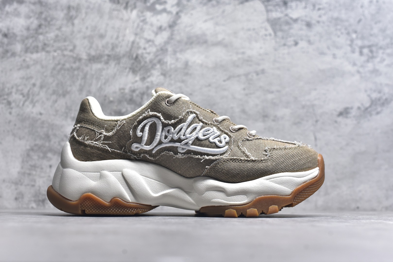 图片[3]-#NY MLB Bigball Chunky Vintage Cursive 纽约洋基队 增高厚底跑鞋 3ASHVT25N07BGS 尺码：35 36 36.5 37.5 38 38.5 39 40 40.5 41 42 42.5 43 44-选品中心