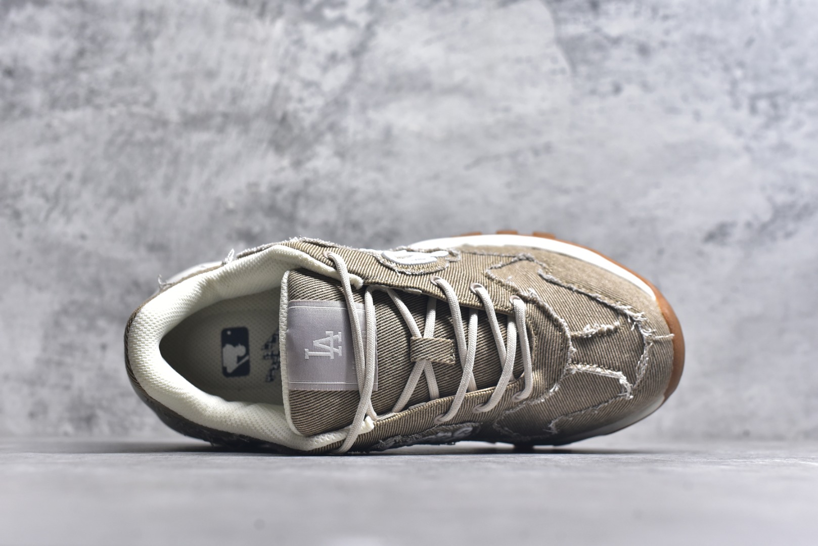 图片[4]-#NY MLB Bigball Chunky Vintage Cursive 纽约洋基队 增高厚底跑鞋 3ASHVT25N07BGS 尺码：35 36 36.5 37.5 38 38.5 39 40 40.5 41 42 42.5 43 44-选品中心